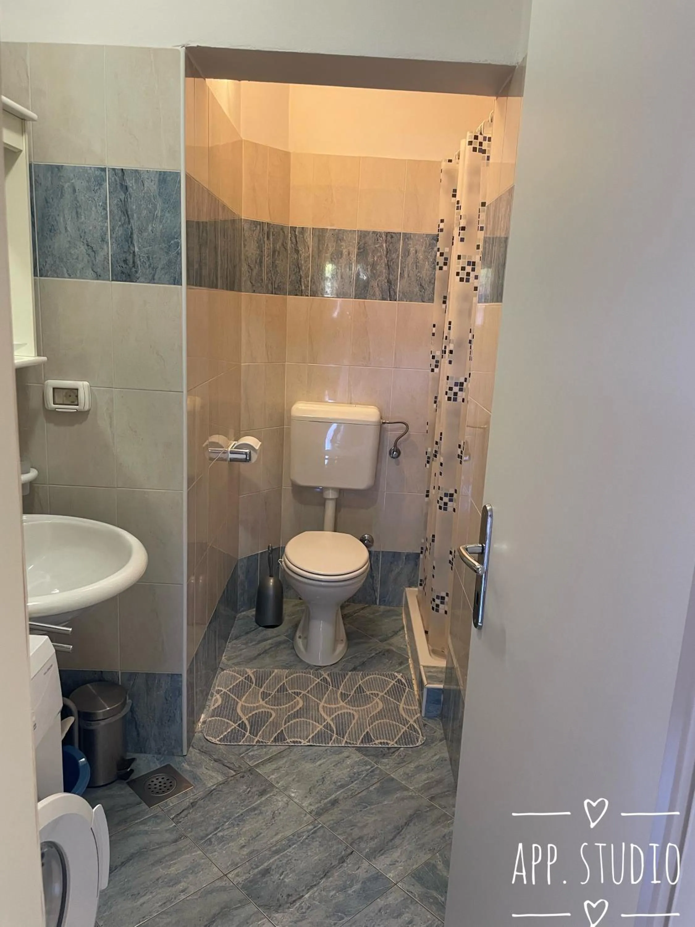 Bathroom in Apartments Mery