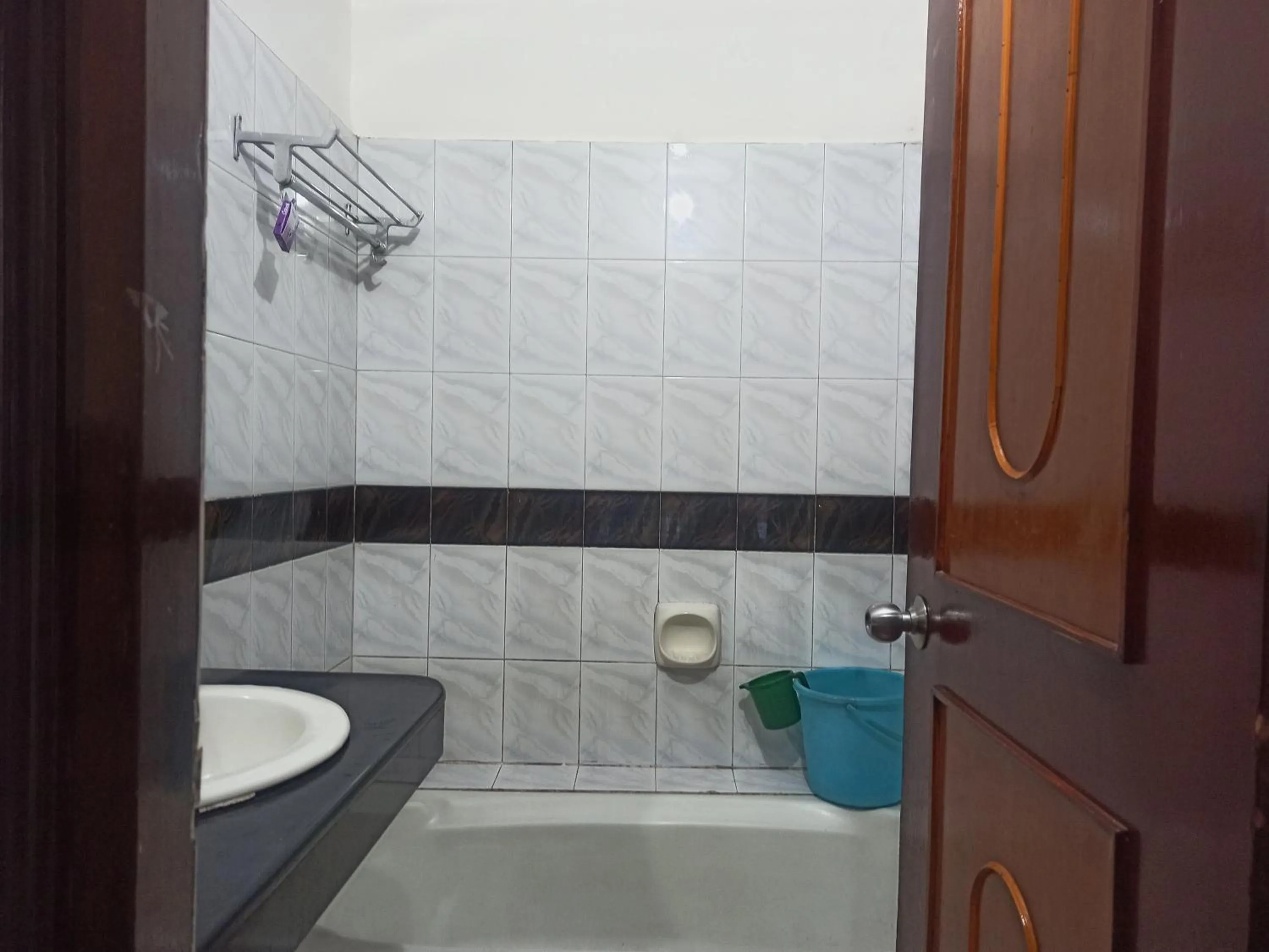 Bathroom in Hotel Ambarish Grand Residency