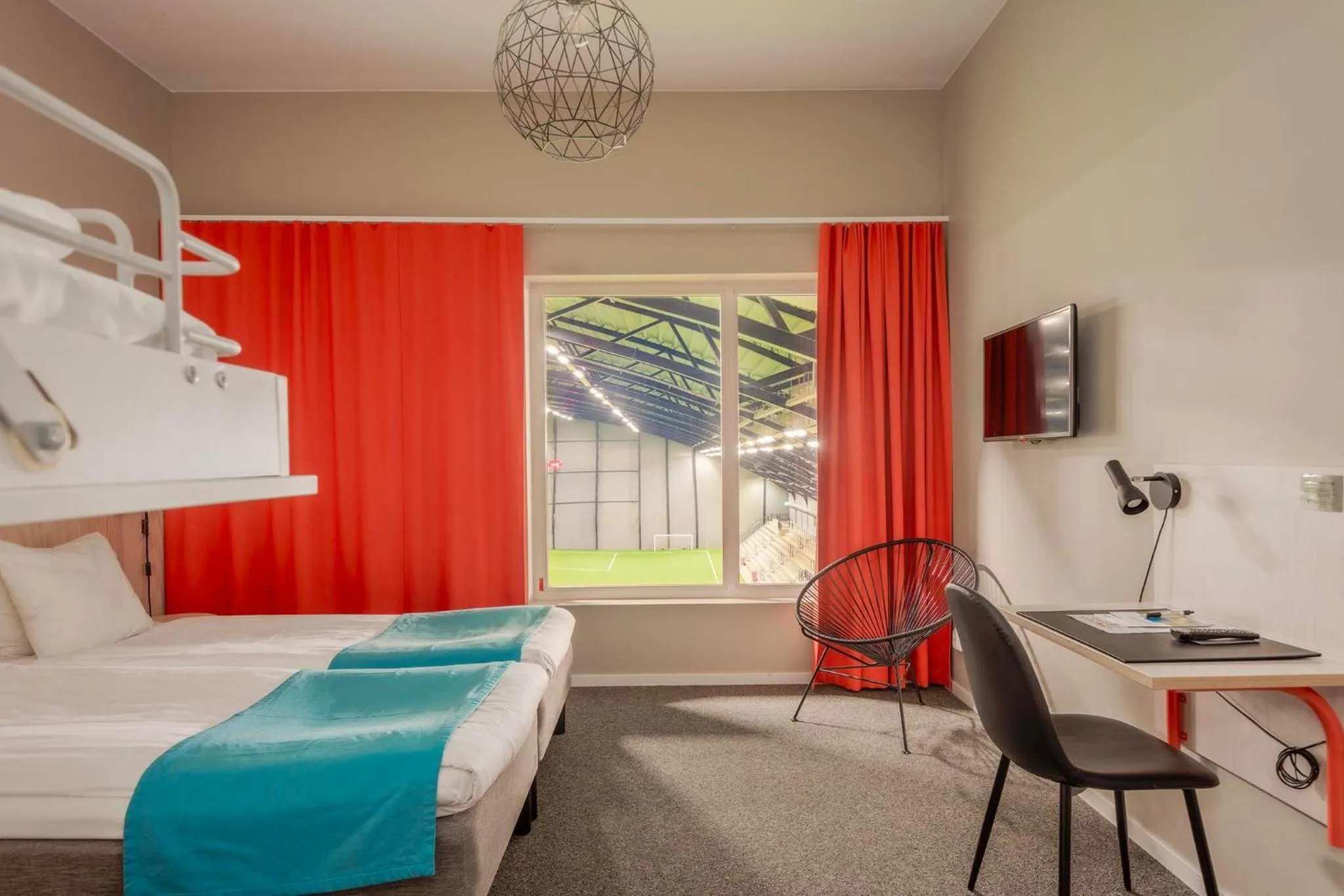 Property building, Bed in Kviberg Park Hotel & Conference