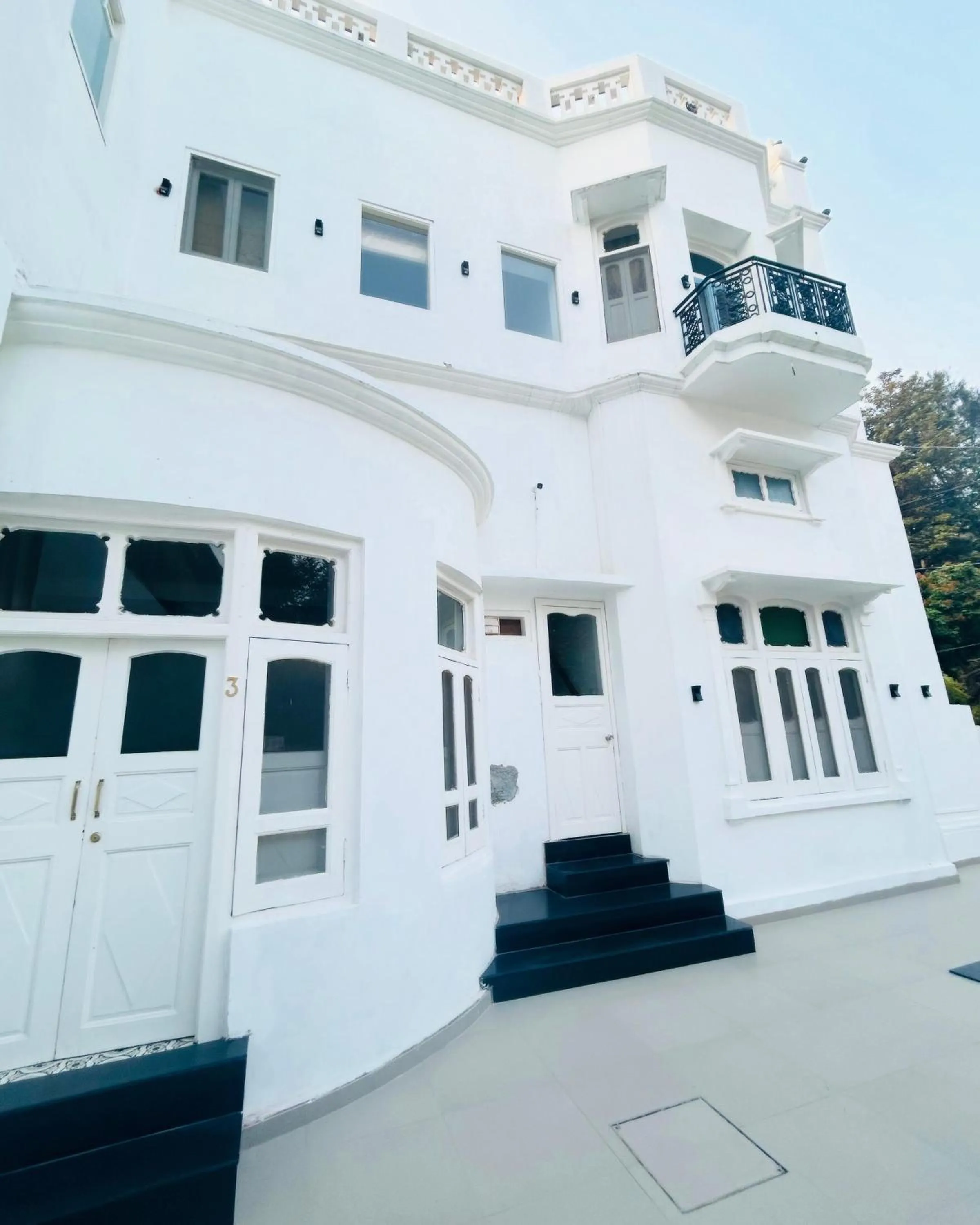 King Room with Garden View in Grand Villa