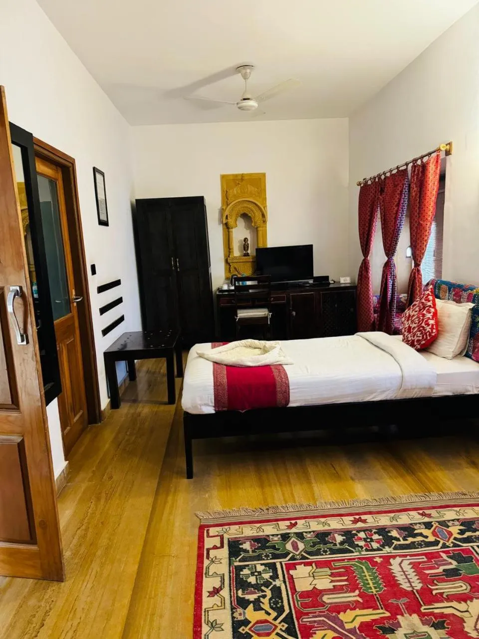 Bedroom, Bed in Hotel Jaisan Haveli