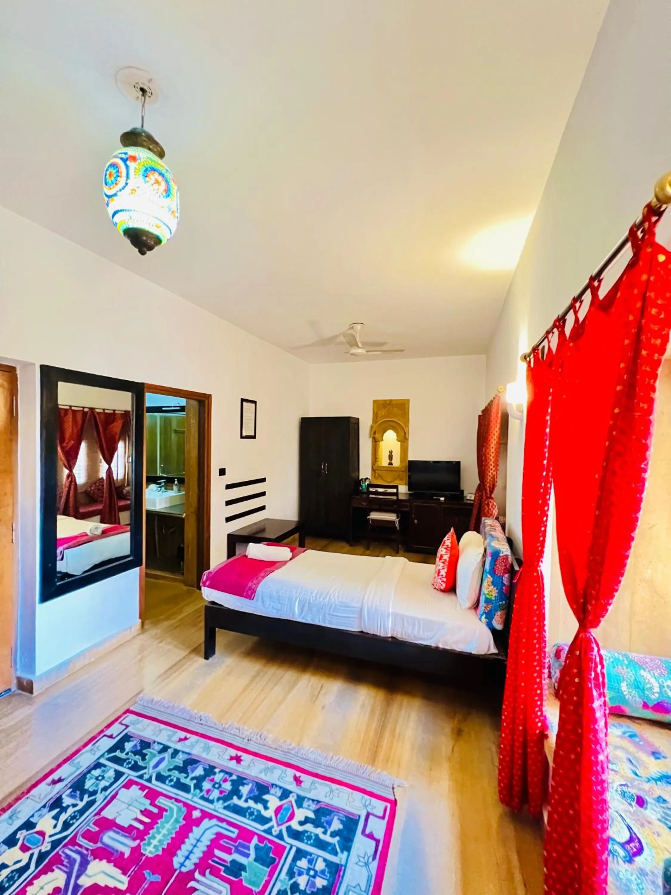 Bedroom, Bed in Hotel Jaisan Haveli