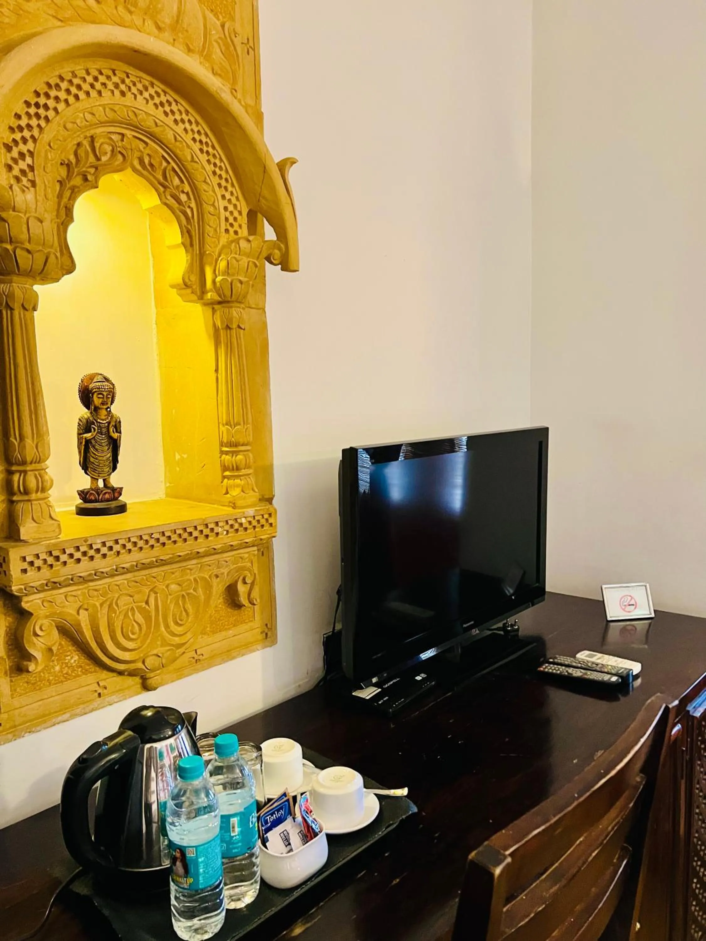 TV and multimedia in Hotel Jaisan Haveli