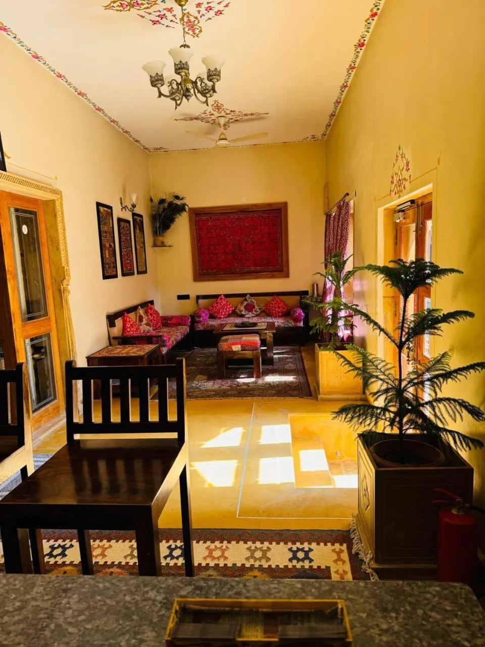 Seating area in Hotel Jaisan Haveli