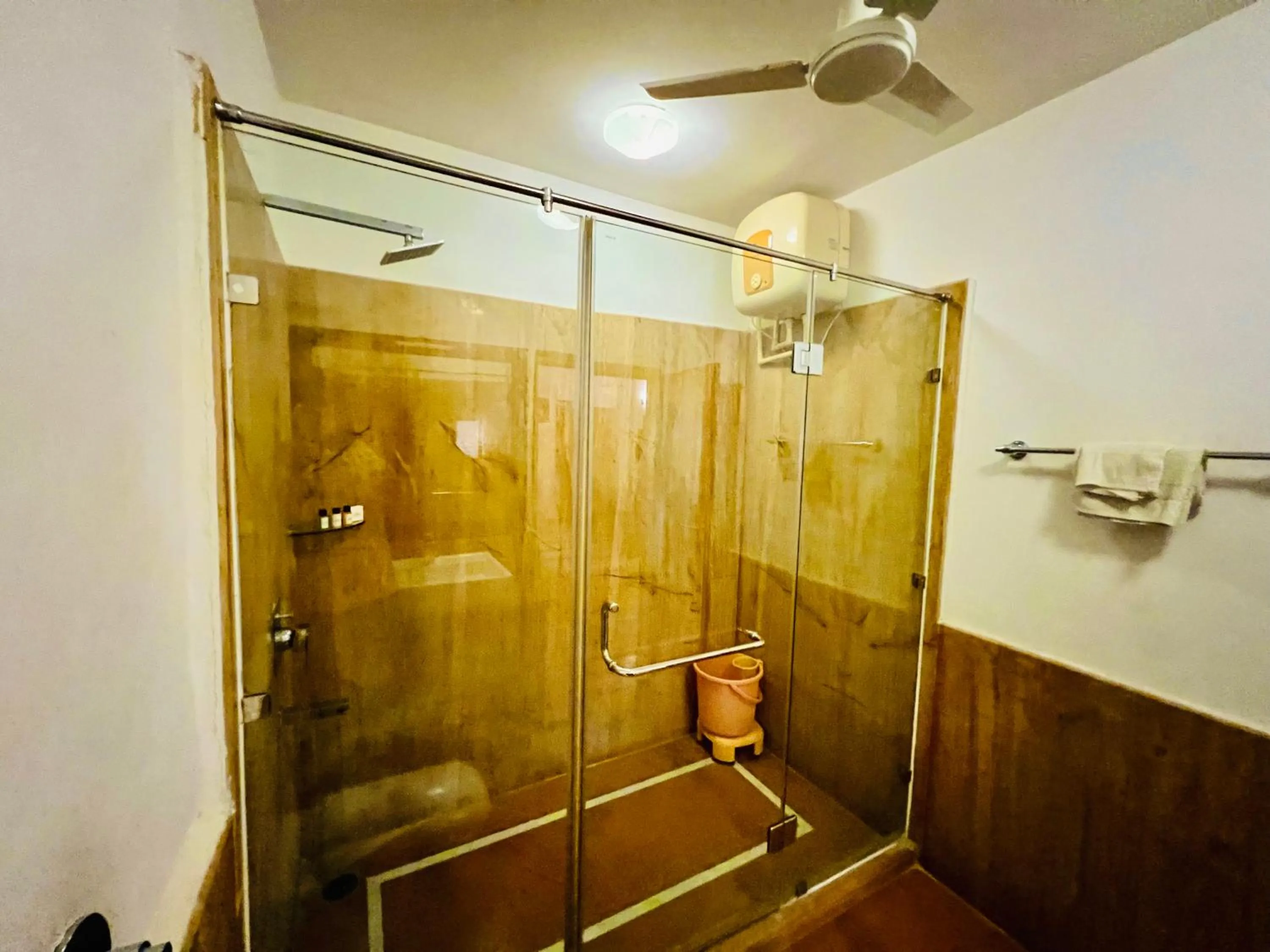 Bathroom in Hotel Jaisan Haveli