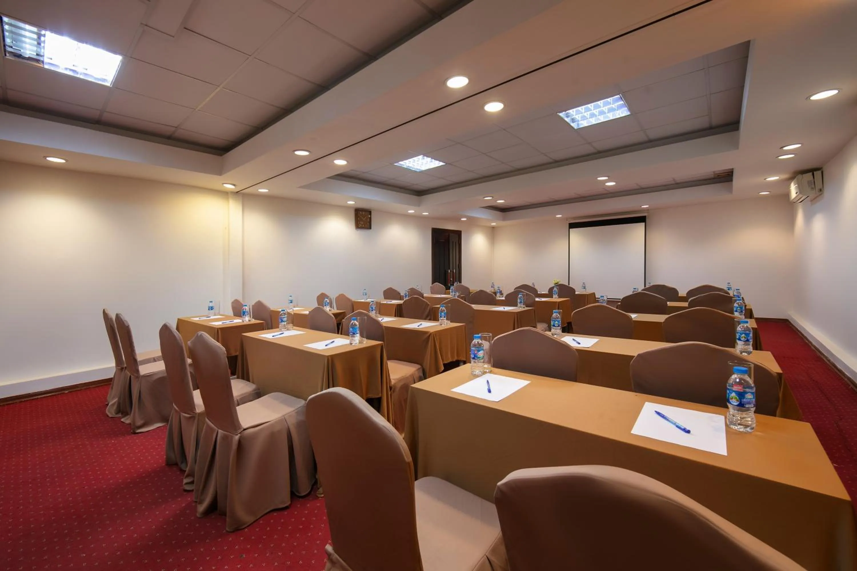Meeting/conference room in Sao Mai Boutique Hotel