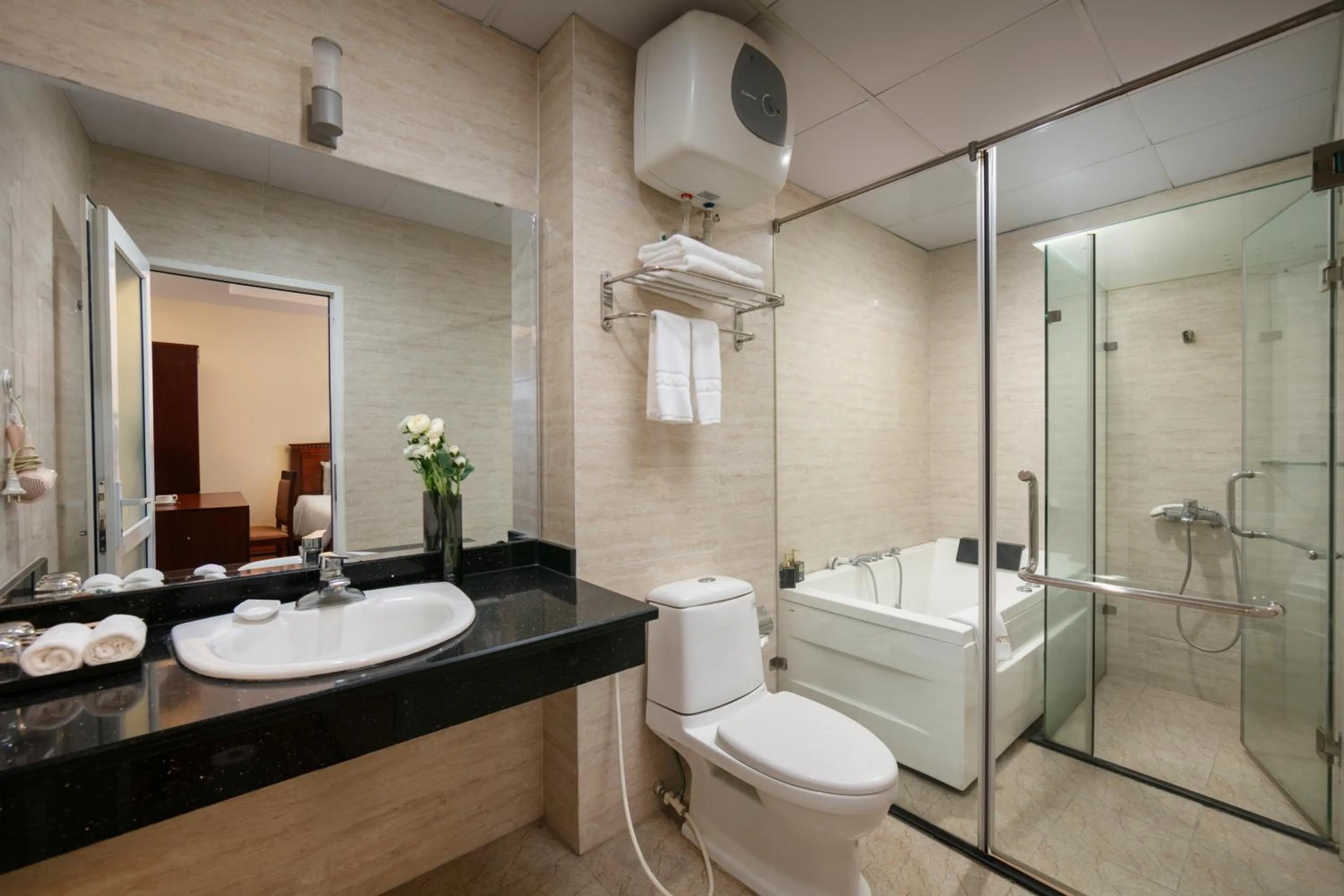 Shower in Sao Mai Boutique Hotel