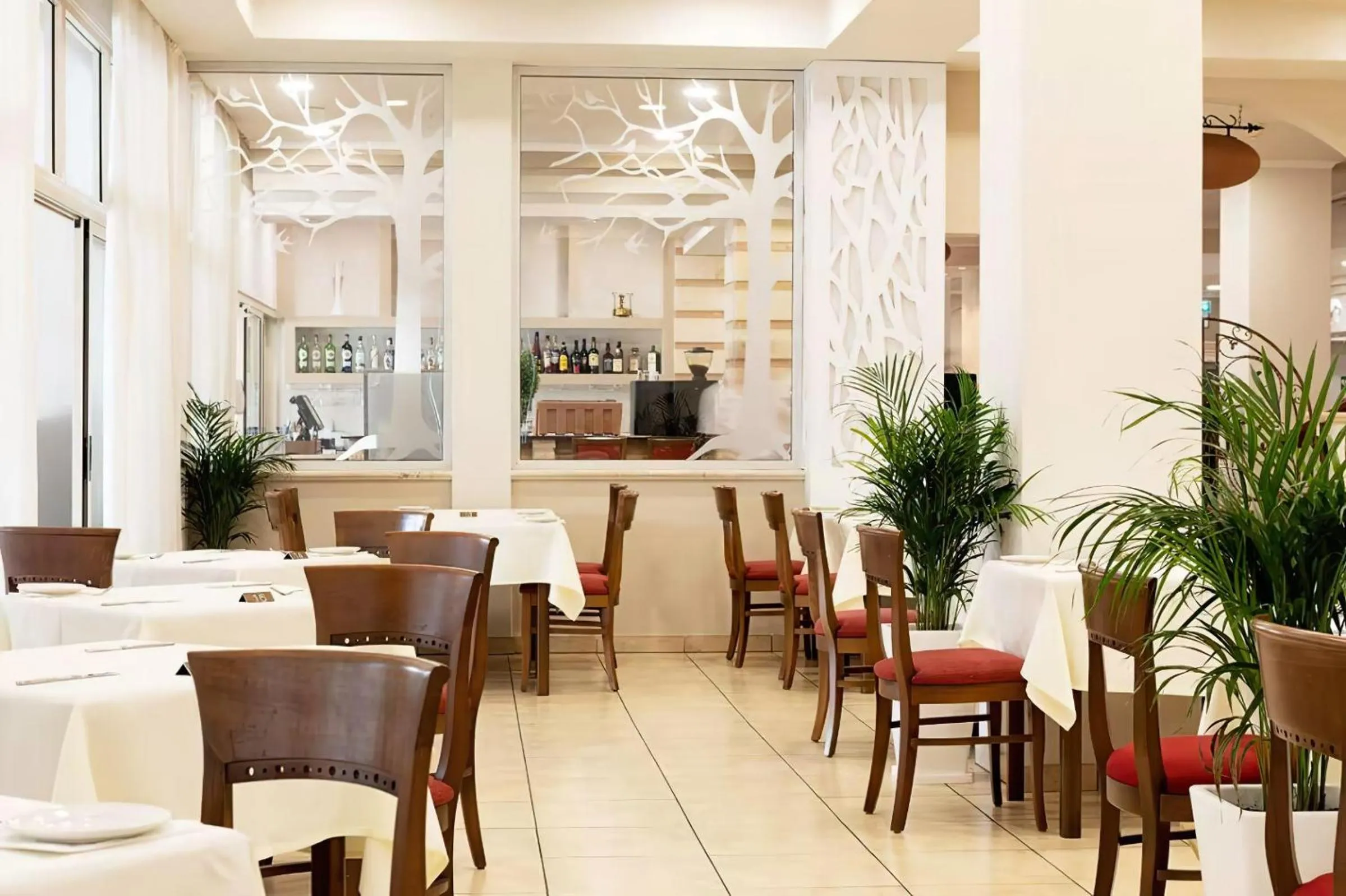 Restaurant/places to eat in Anesis Hotel