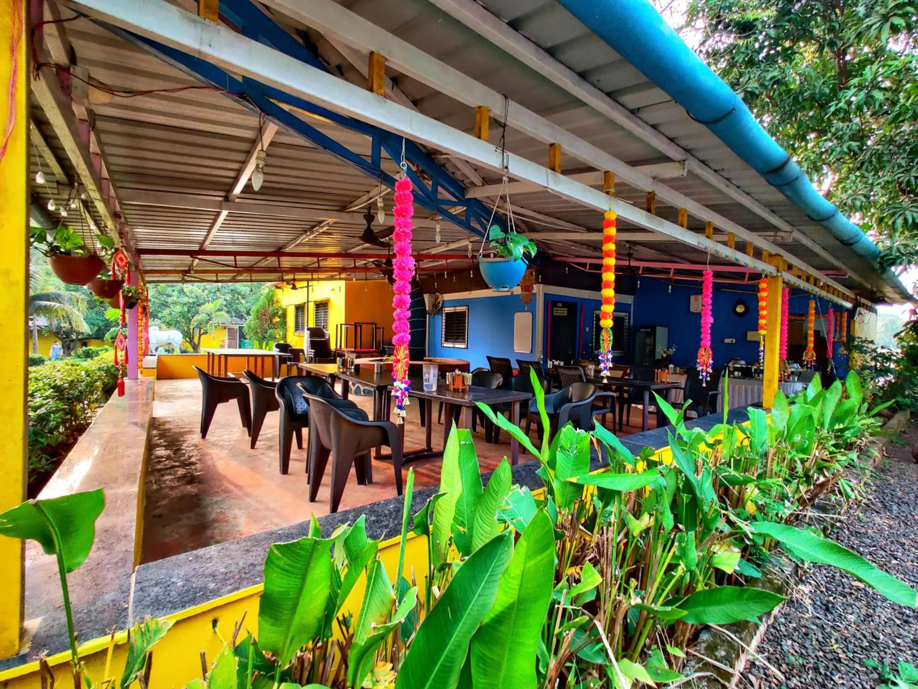 Restaurant/places to eat in RK'S Resort Karjat