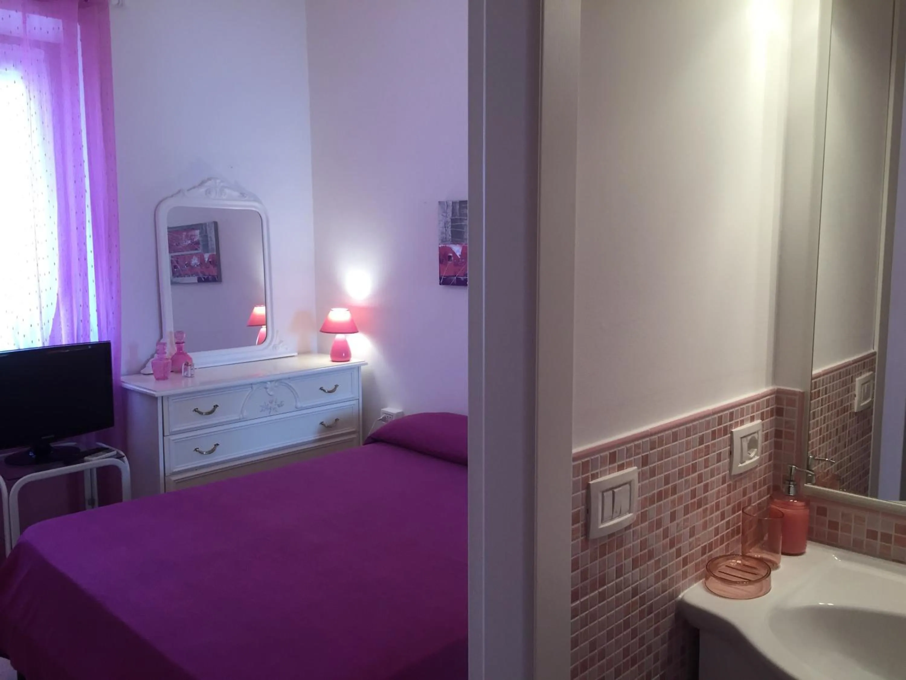 Bed in L'Aurora Viola