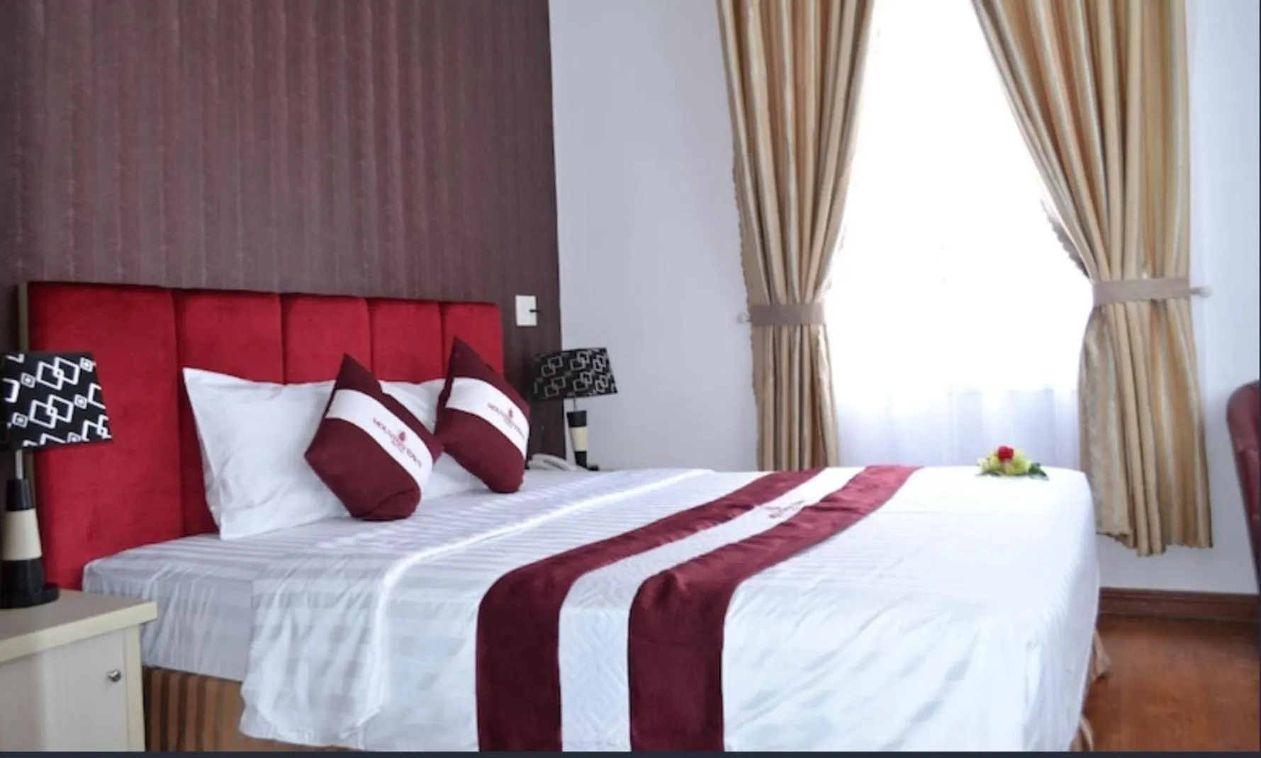 Photo of the whole room, Bed in Pho Nui Hotel