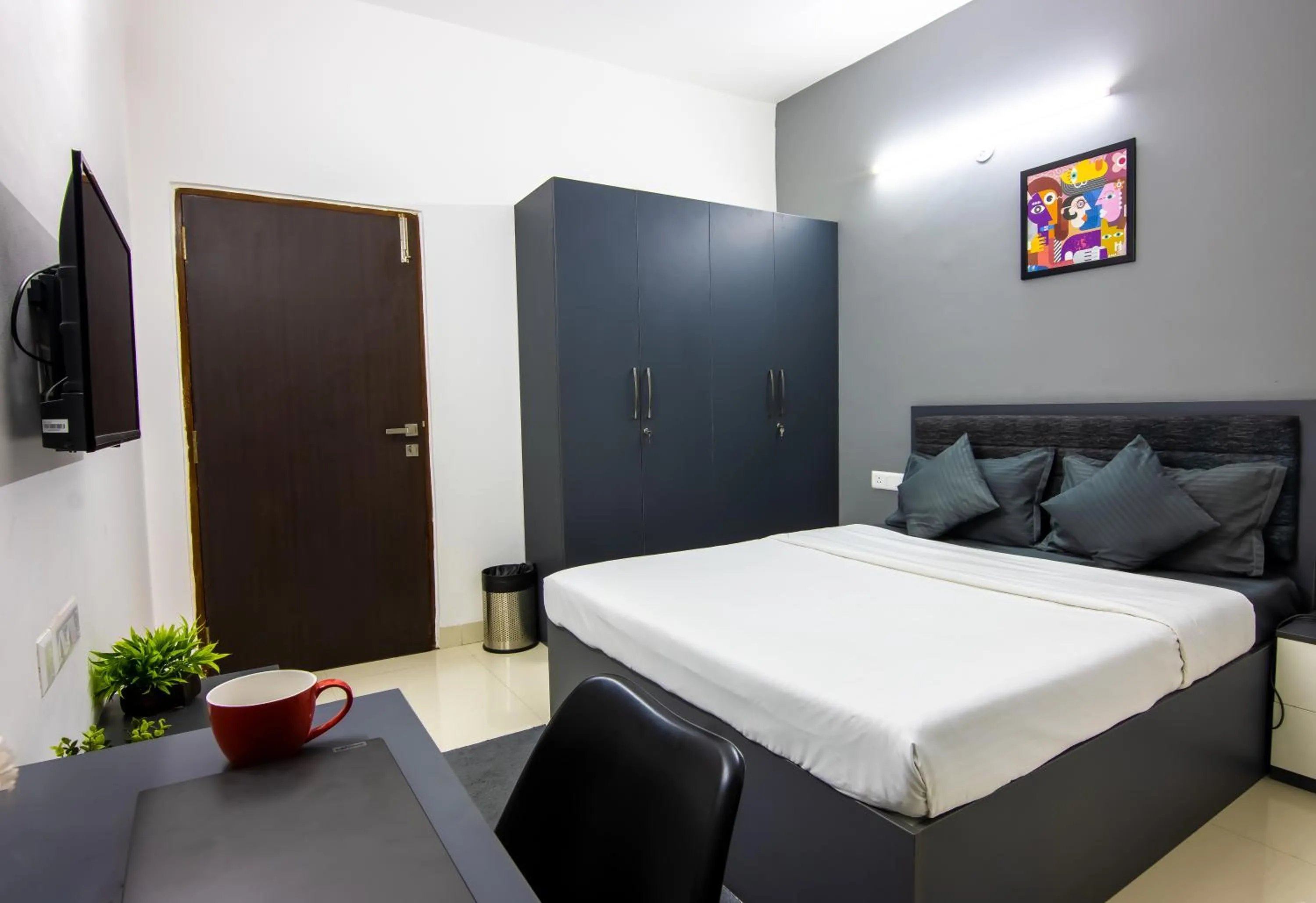 Housr 43 Gachibowli Hyderabad Near DLF Cybercity