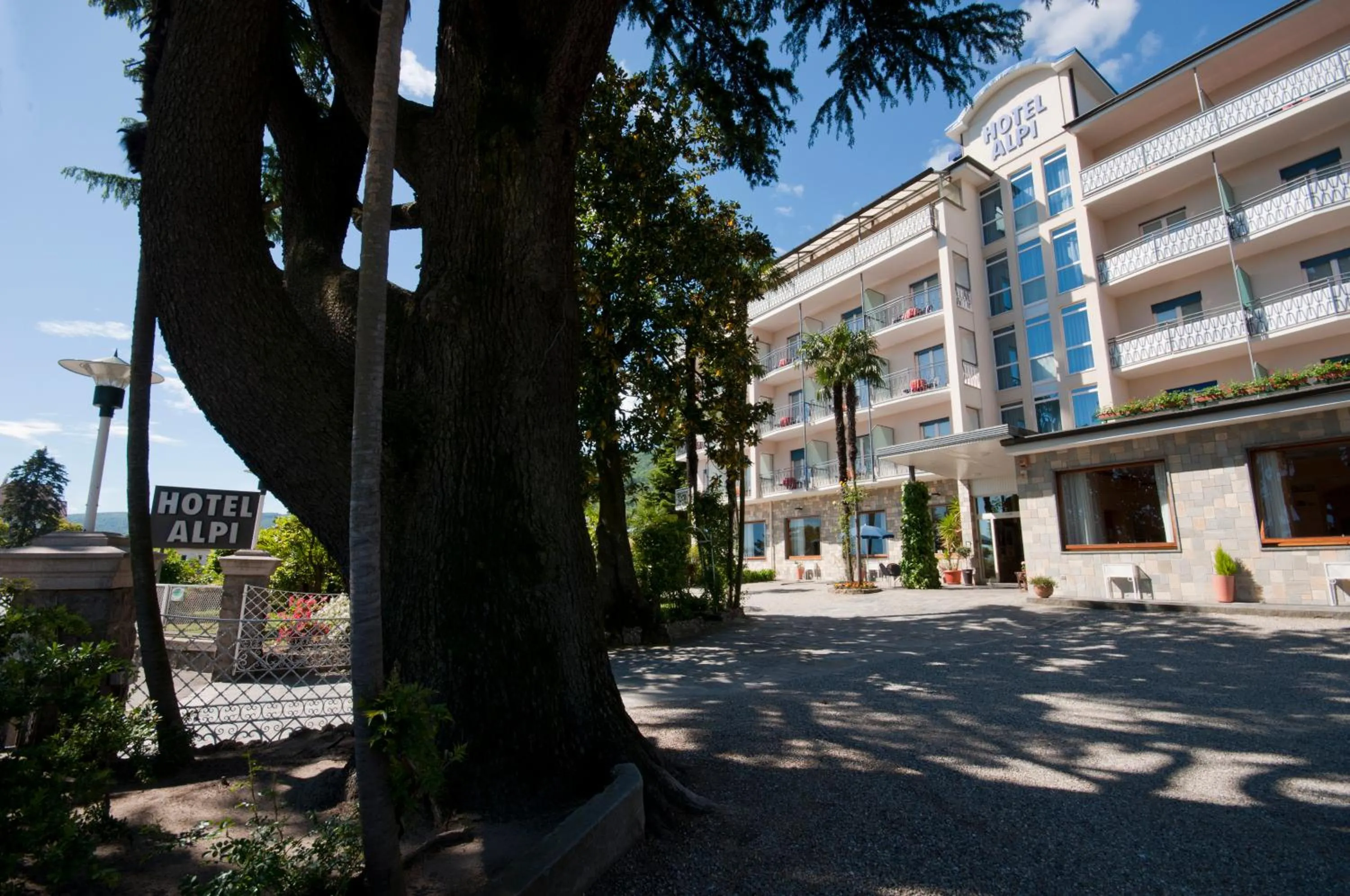 Facade/entrance in Hotel Alpi