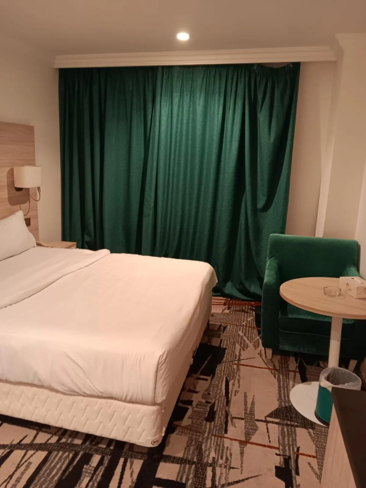 Bed in helnan royal hotel دبي