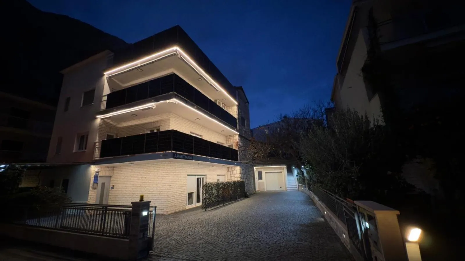 Apartments Neven