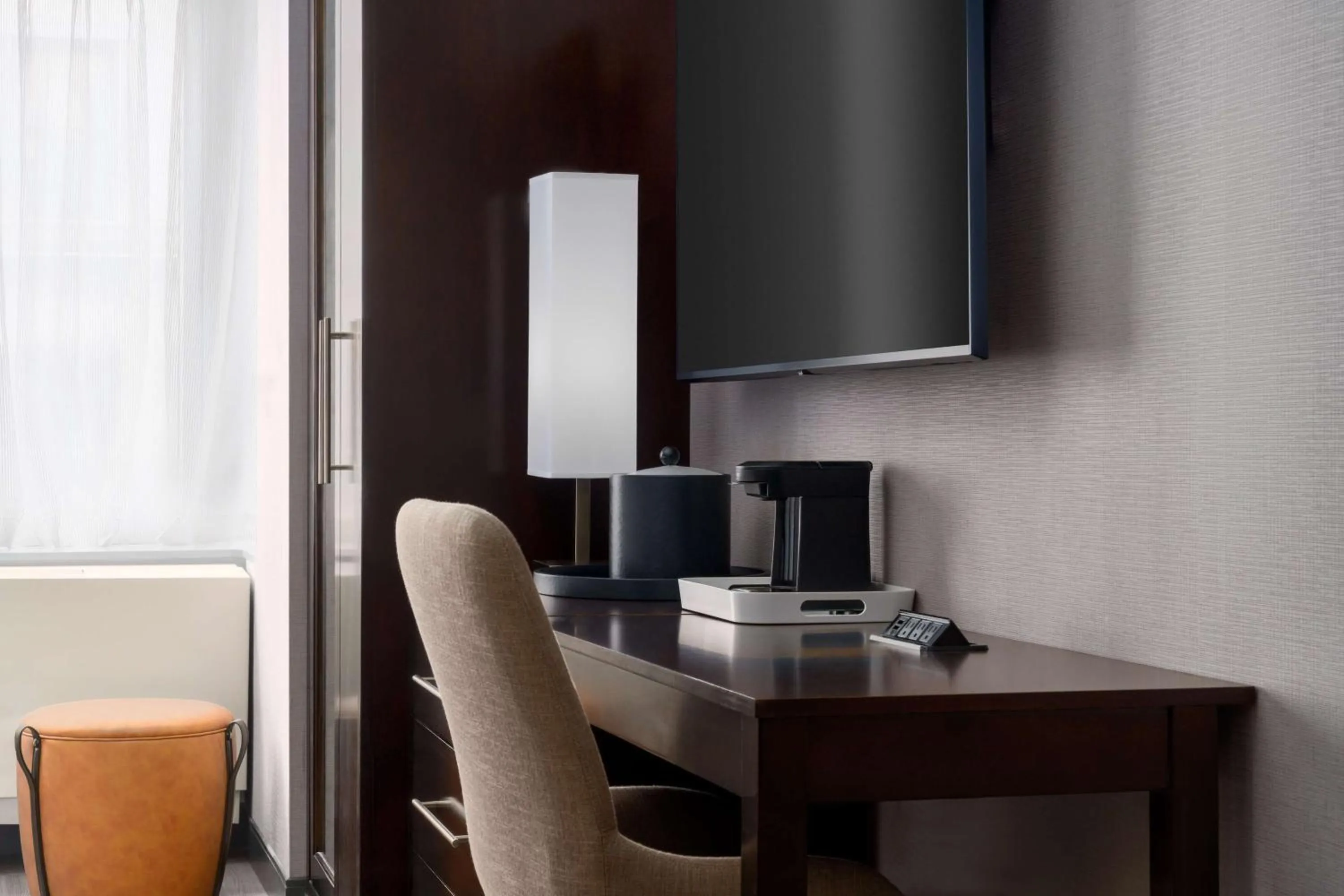 Bedroom in Hampton Inn Times Square Central