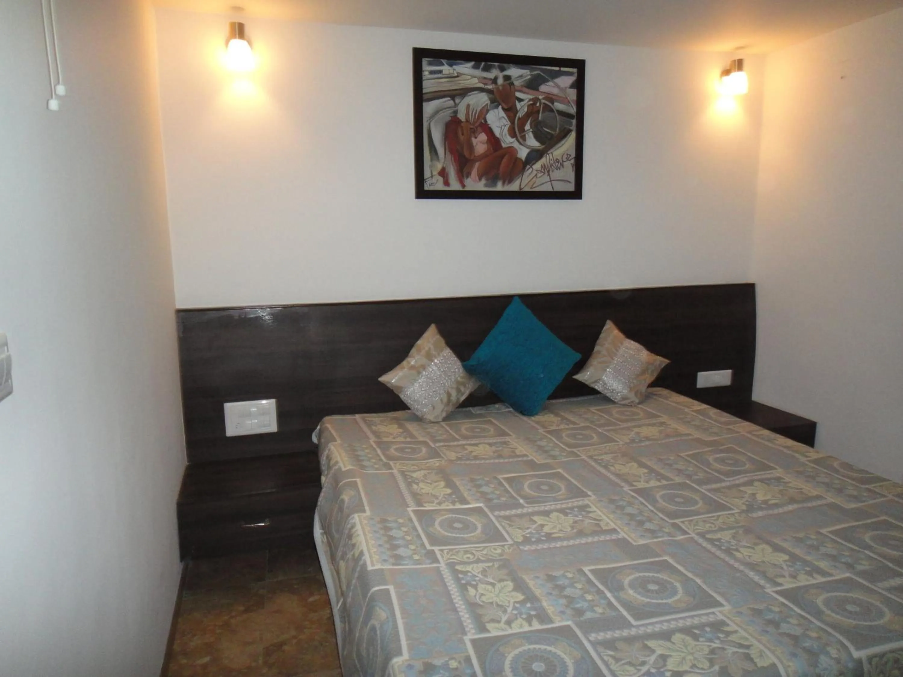 Photo of the whole room, Bed in Lago villa