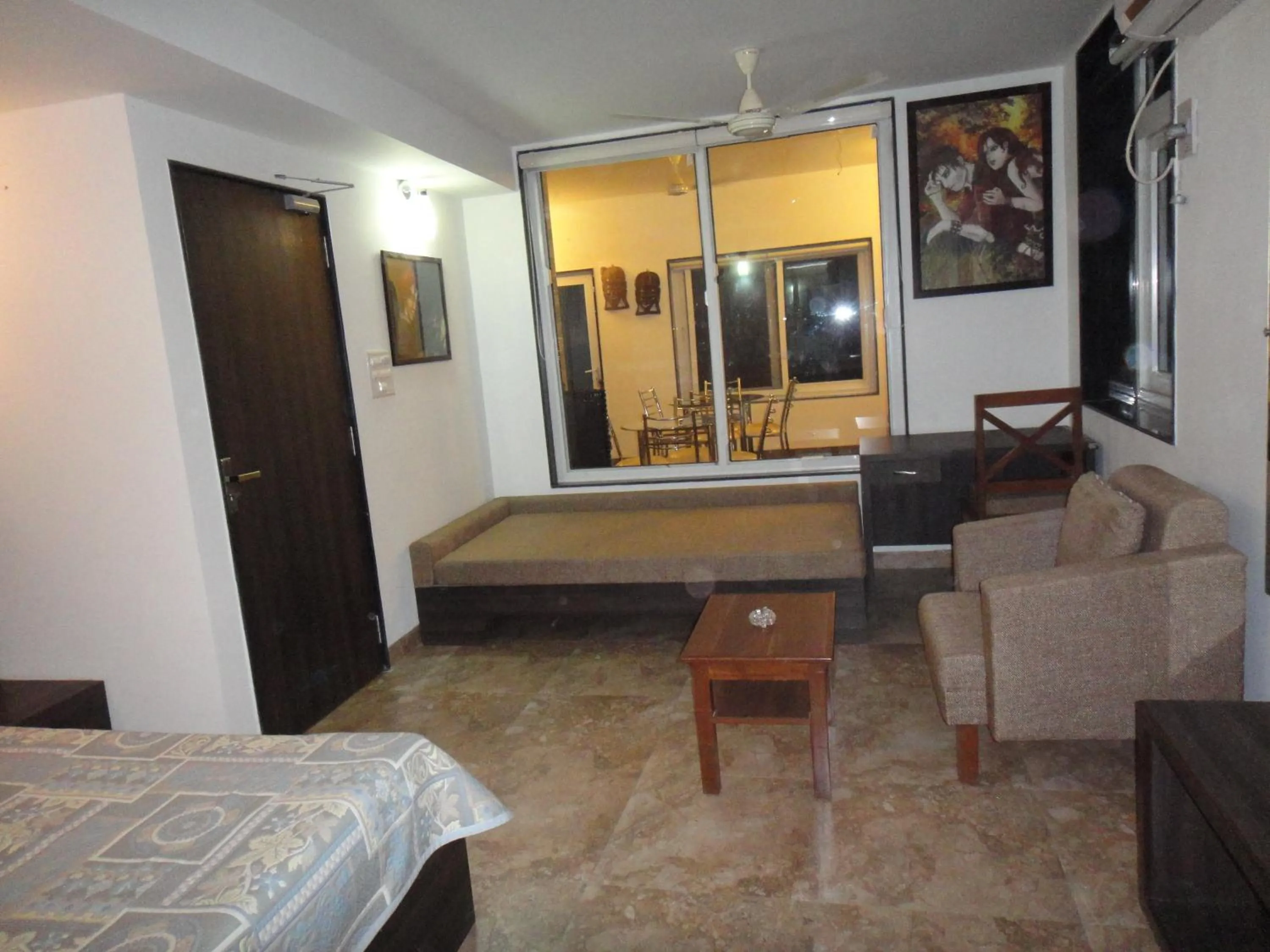 Photo of the whole room, Bed in Lago villa