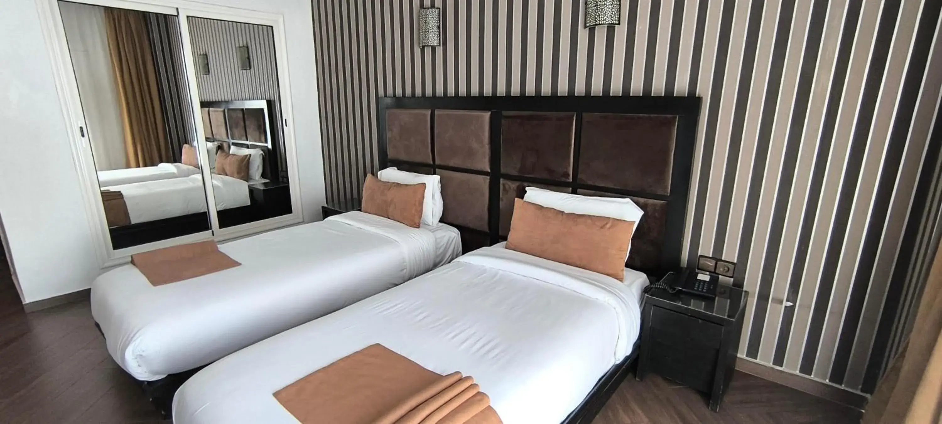 Twin Room in Hotel Swani Twin Room in Hotel Swani