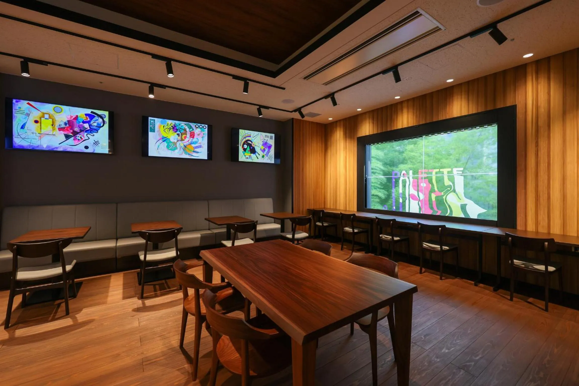 Restaurant/places to eat in Hotel ARU KSP