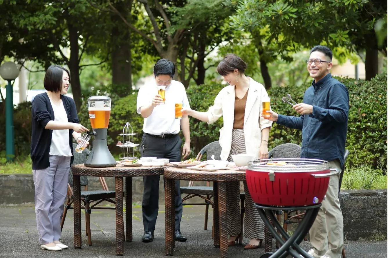 Restaurant/places to eat in Hotel ARU KSP