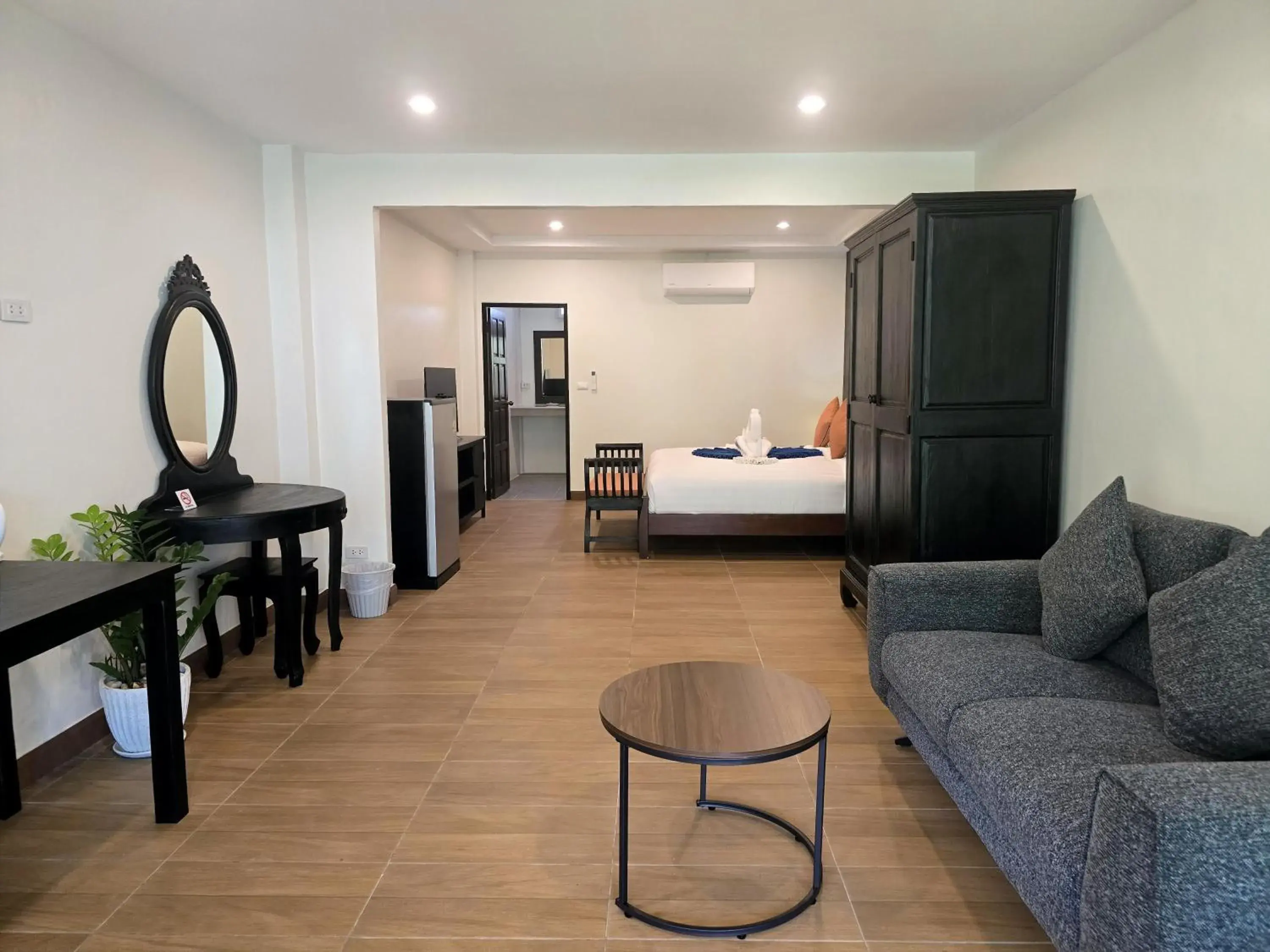 Junior Suite with Balcony in Blue Palm Residence Kata Junior Suite with Balcony in Blue Palm Residence Kata