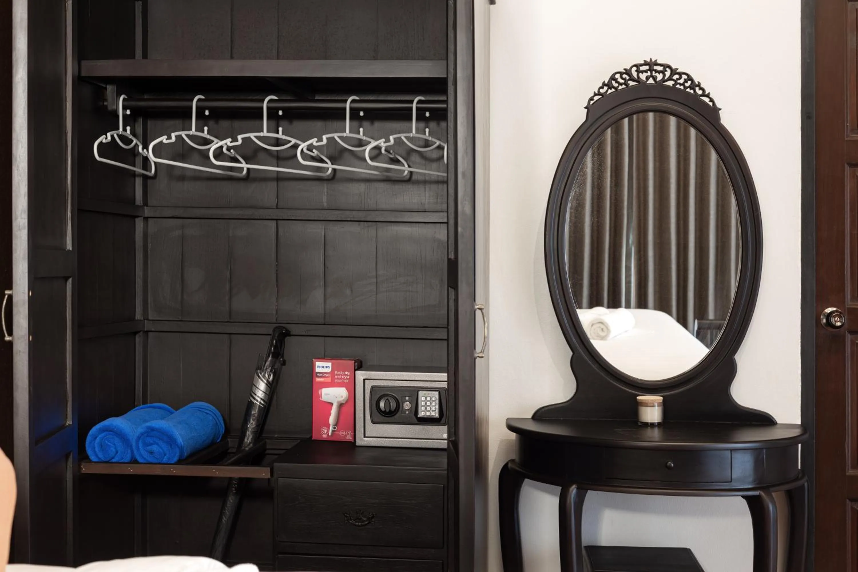 wardrobe in Blue Palm Residence Kata