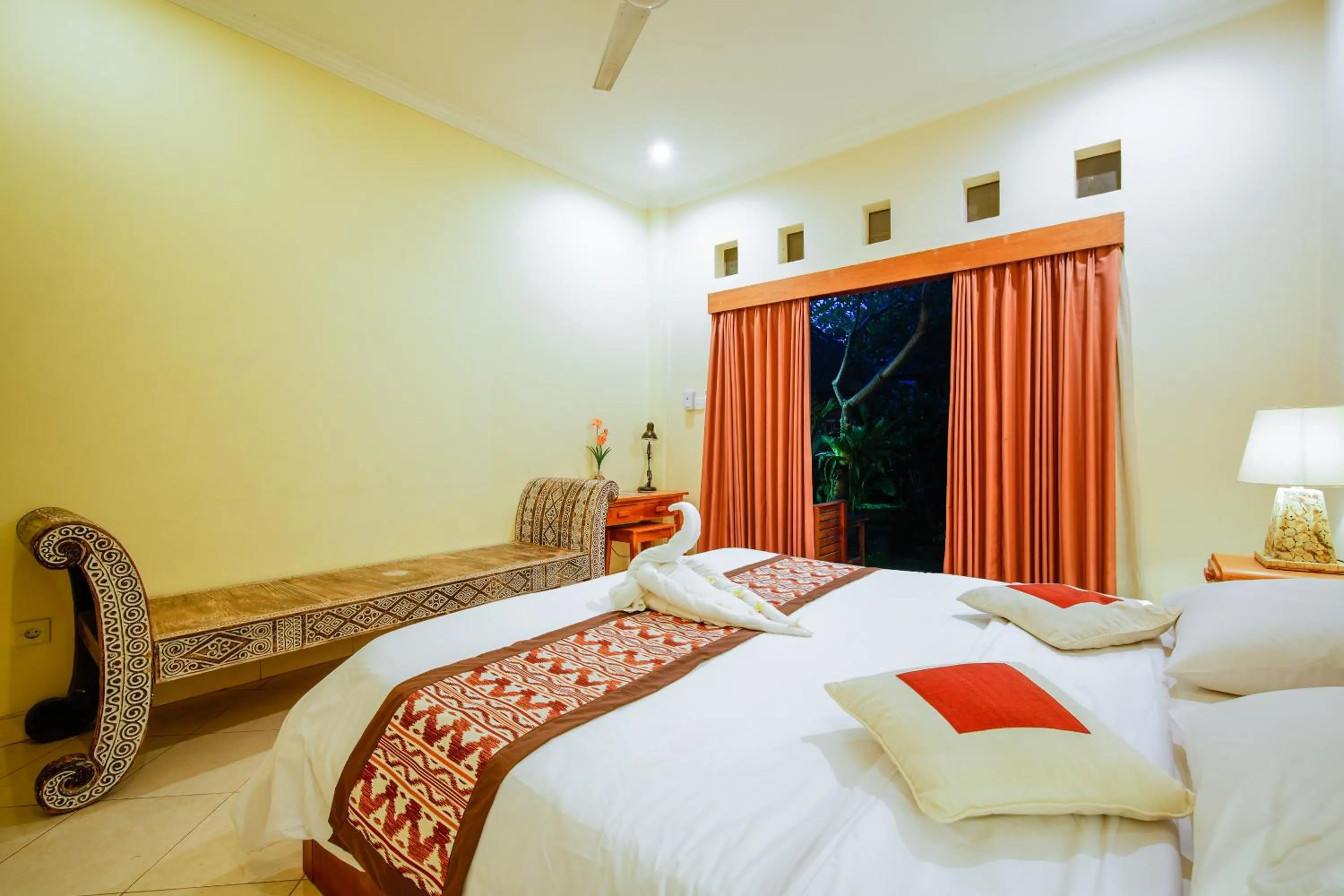 Standard Villa in Shana Homestay by EPS