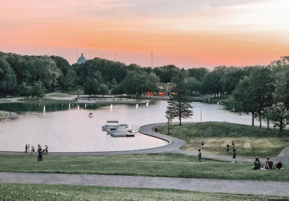 MTLVacationRentals - The FabFour