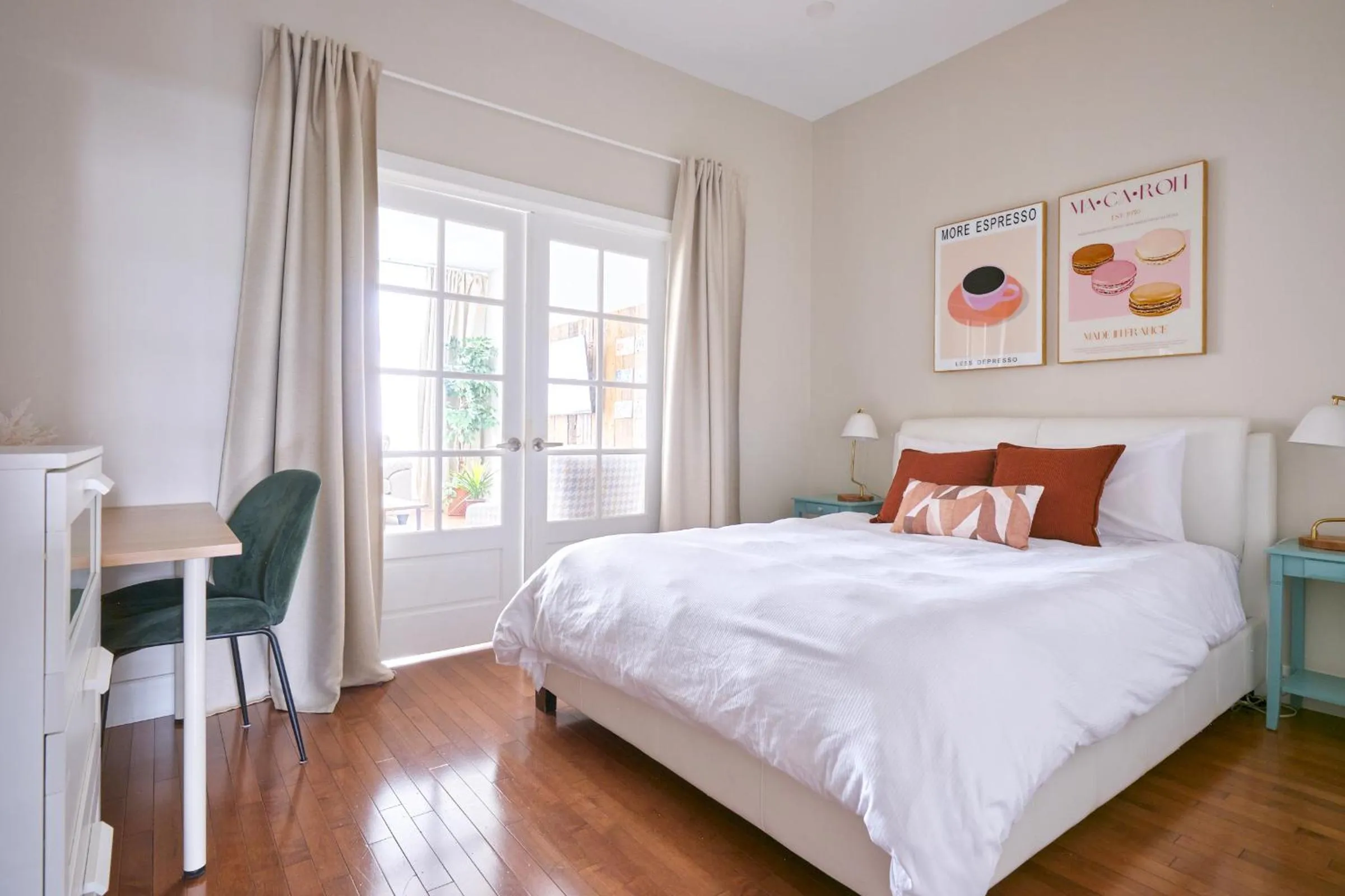 Bed in MTLVacationRentals - The FabFour