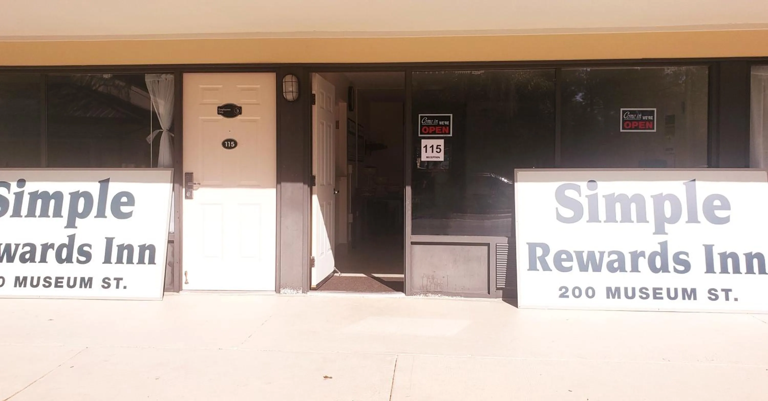 Property building in Simple Rewards Inn