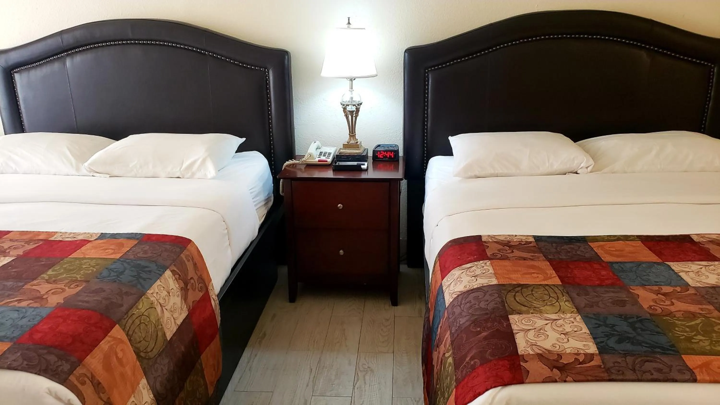 Photo of the whole room, Bed in Simple Rewards Inn