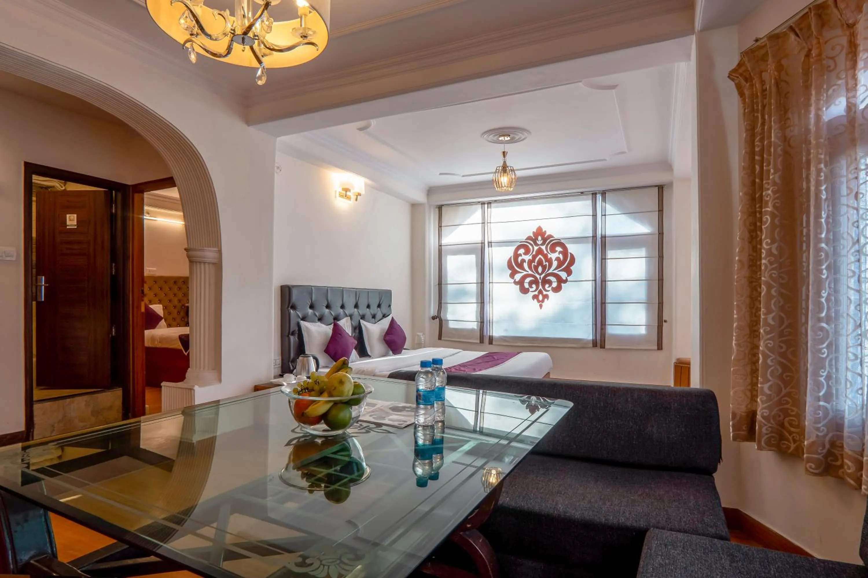 Dining area in Windsor the mall