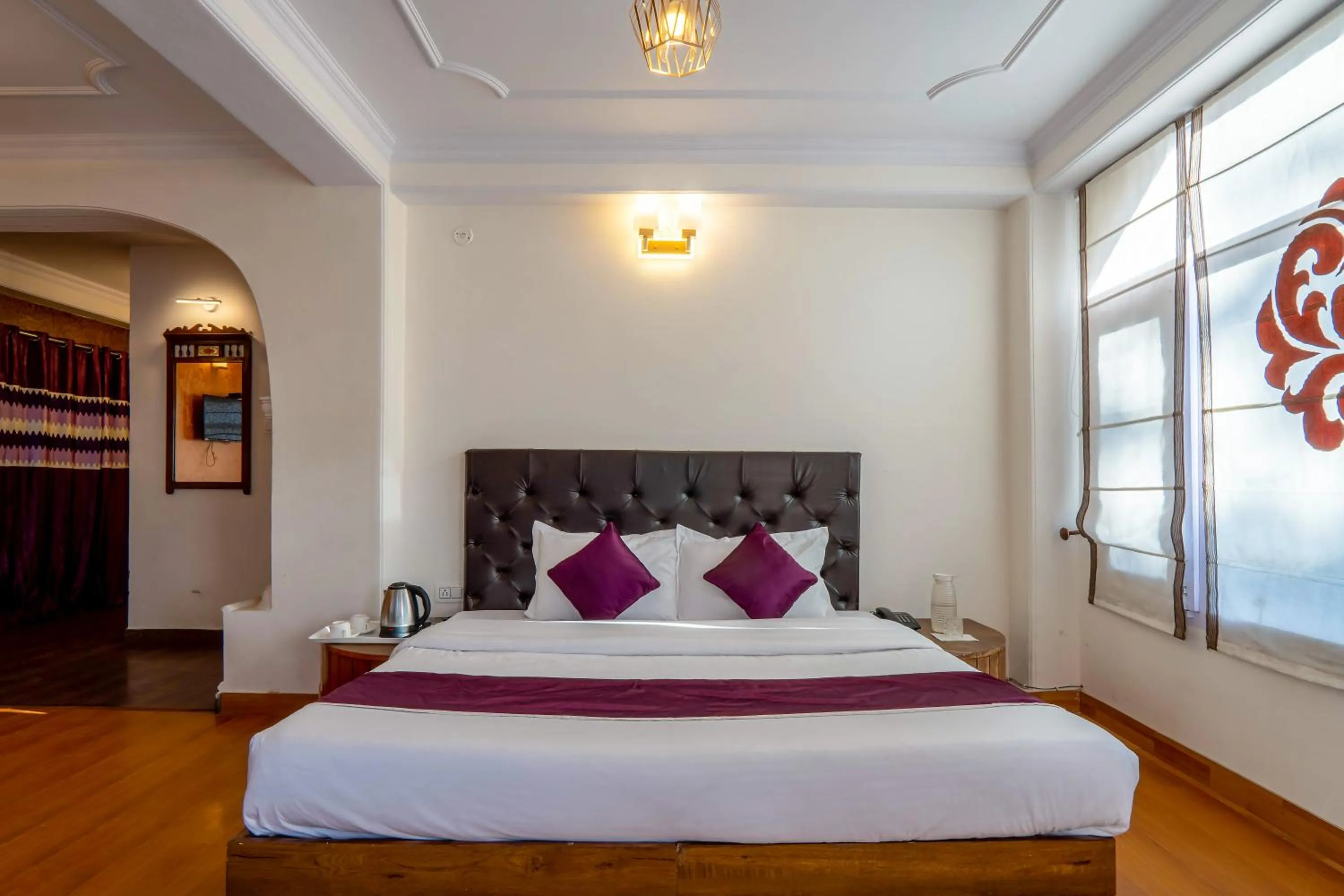 Bed in Windsor the mall