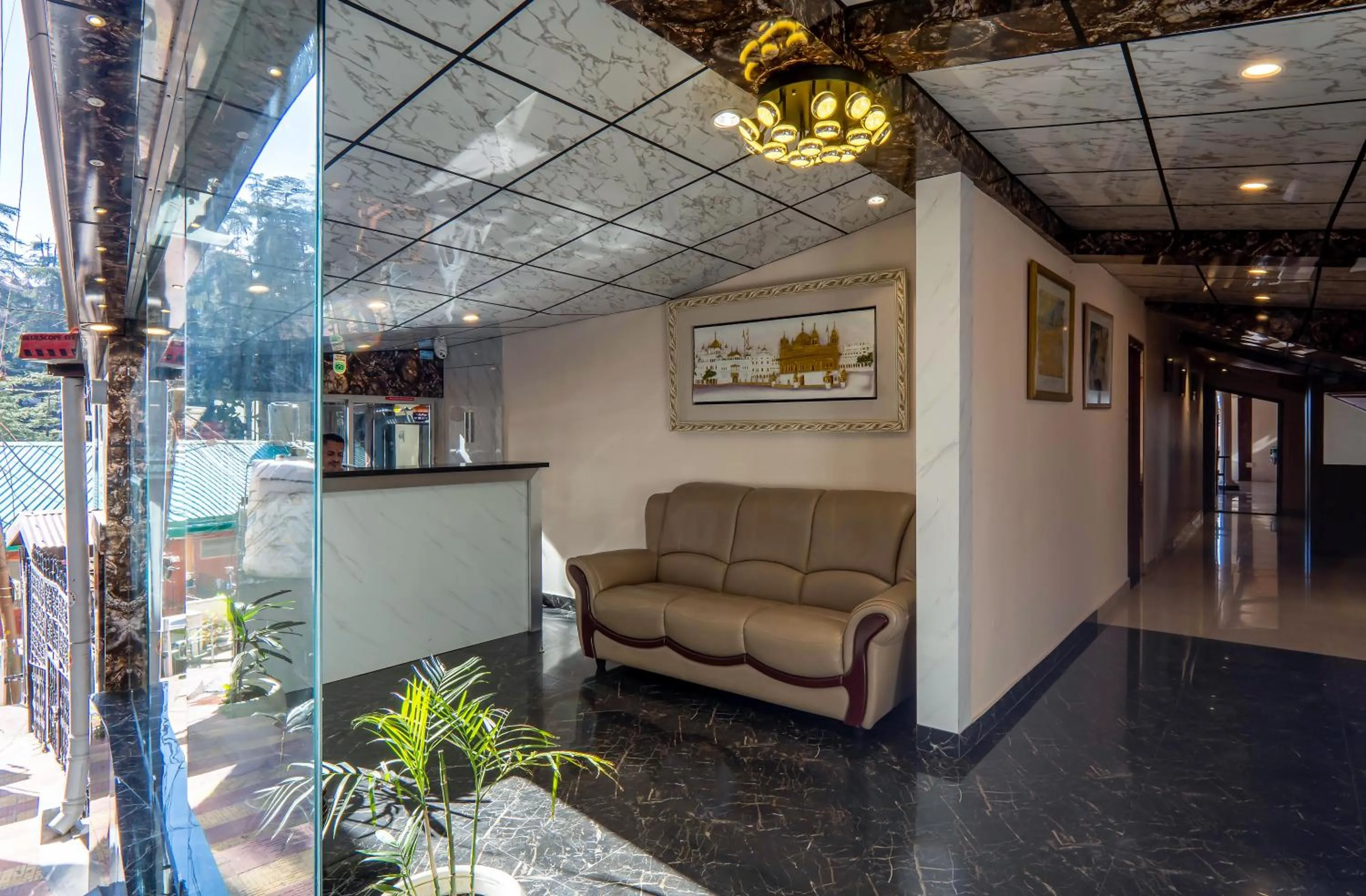 Lobby or reception in Windsor the mall