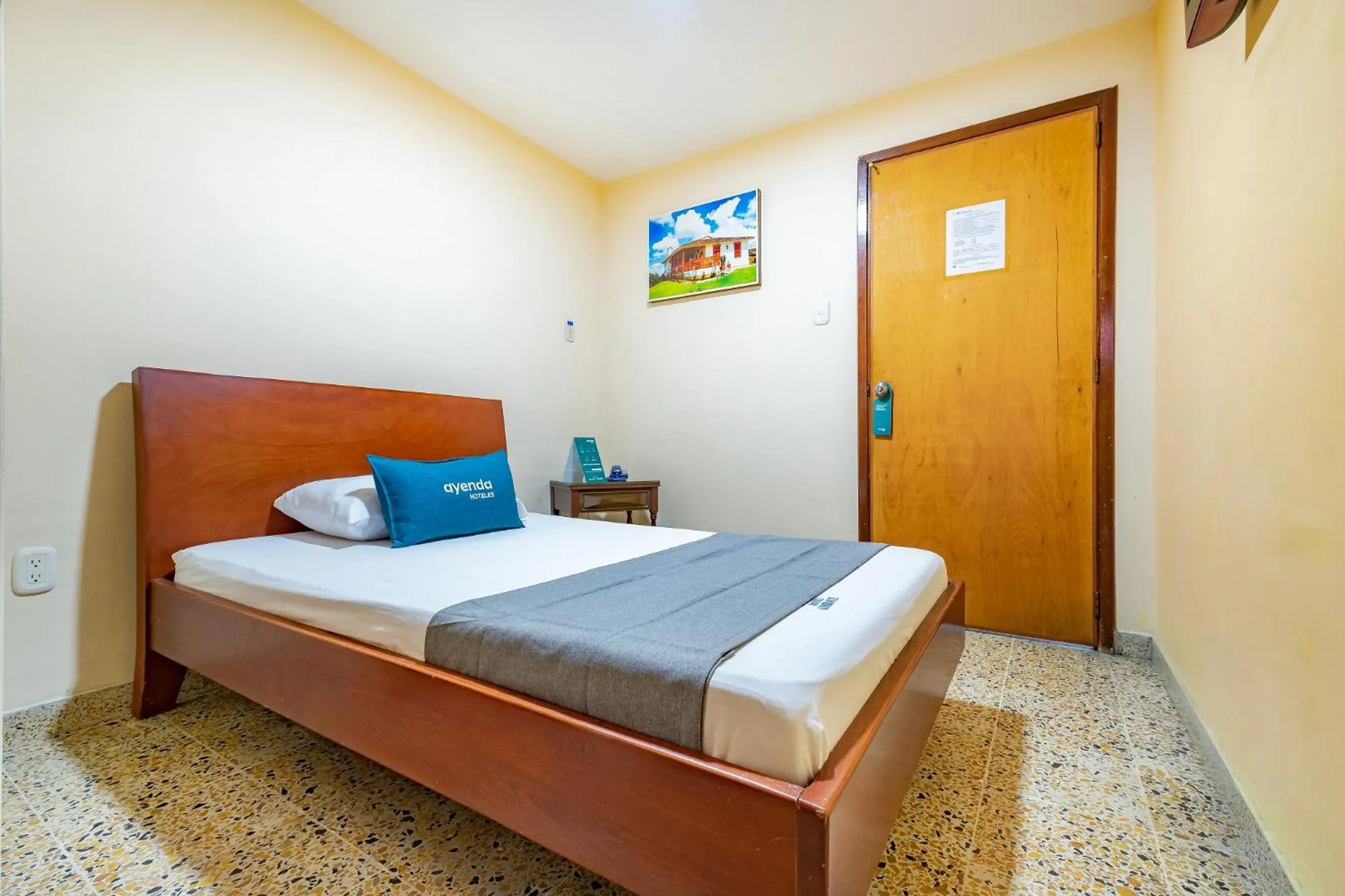 Bed in Hotel Almirante