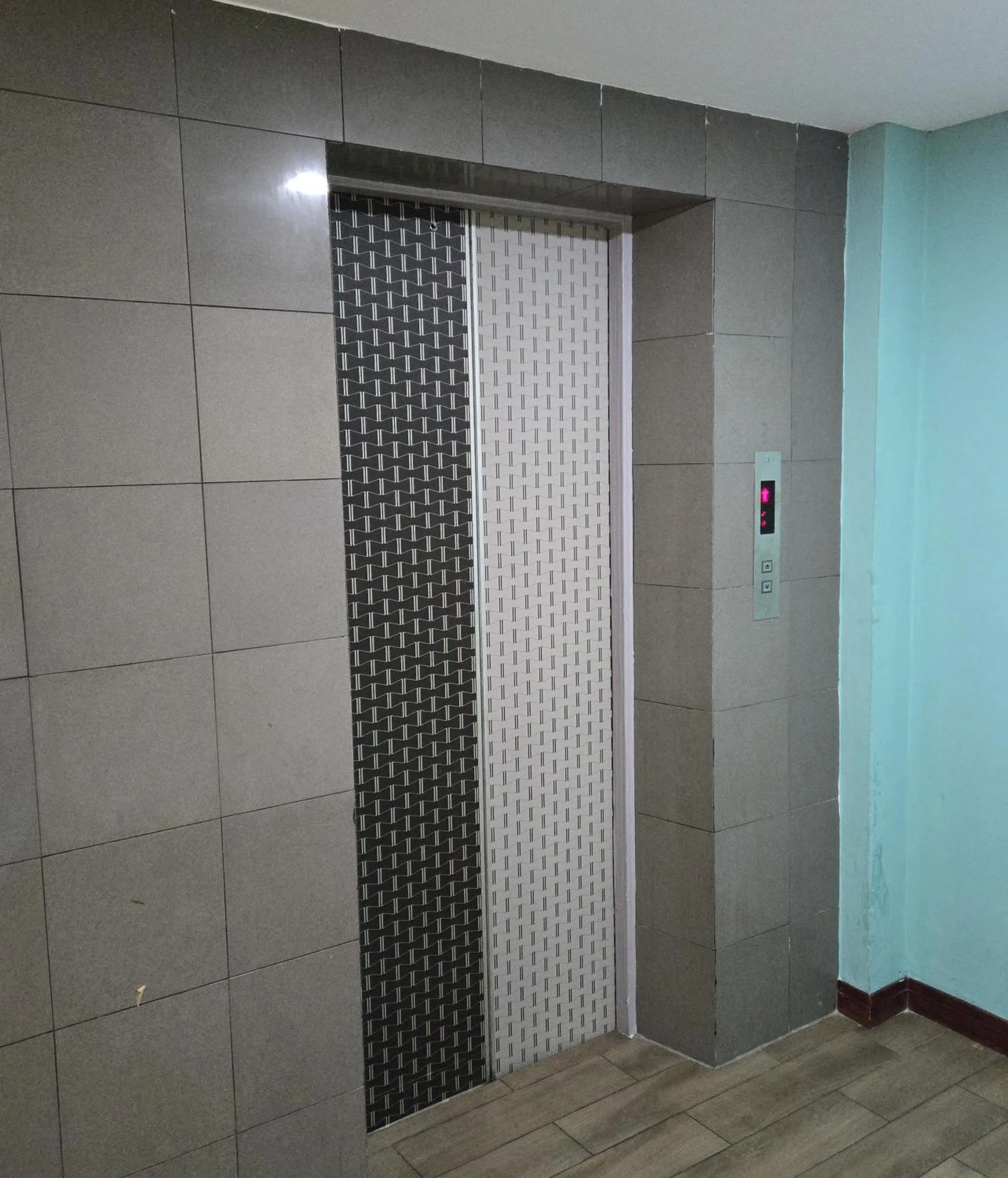 elevator in Residency Hotel Bangkok