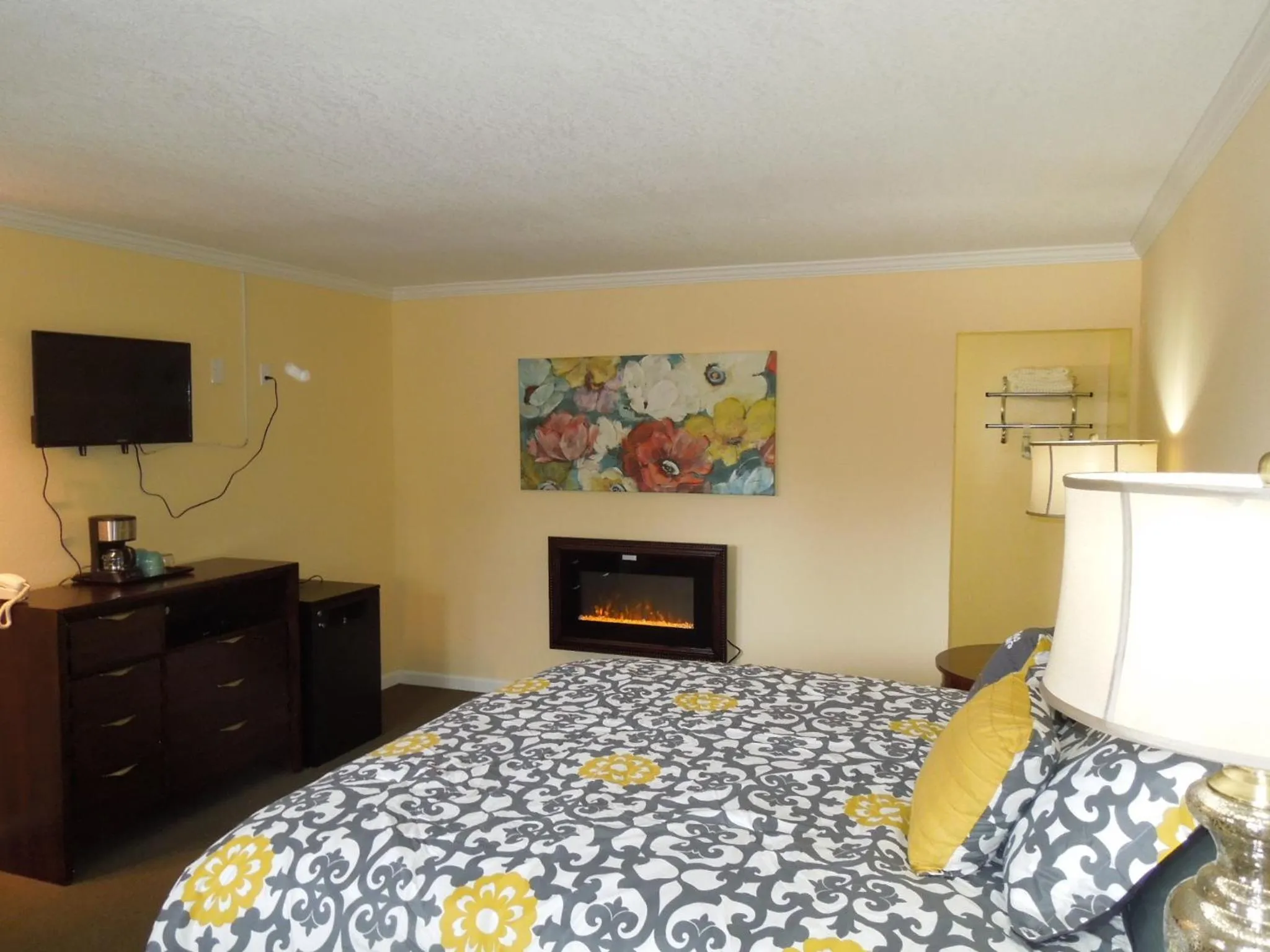 Bed in Tea Garden Lodge