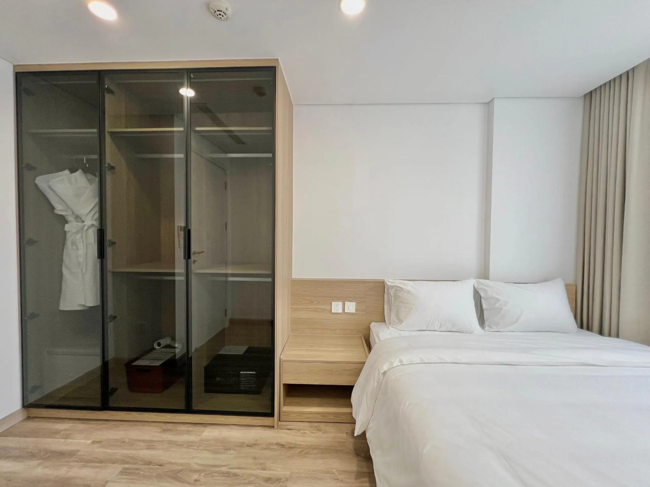 towels, Bed in 22Land Legend Hotel & Residence