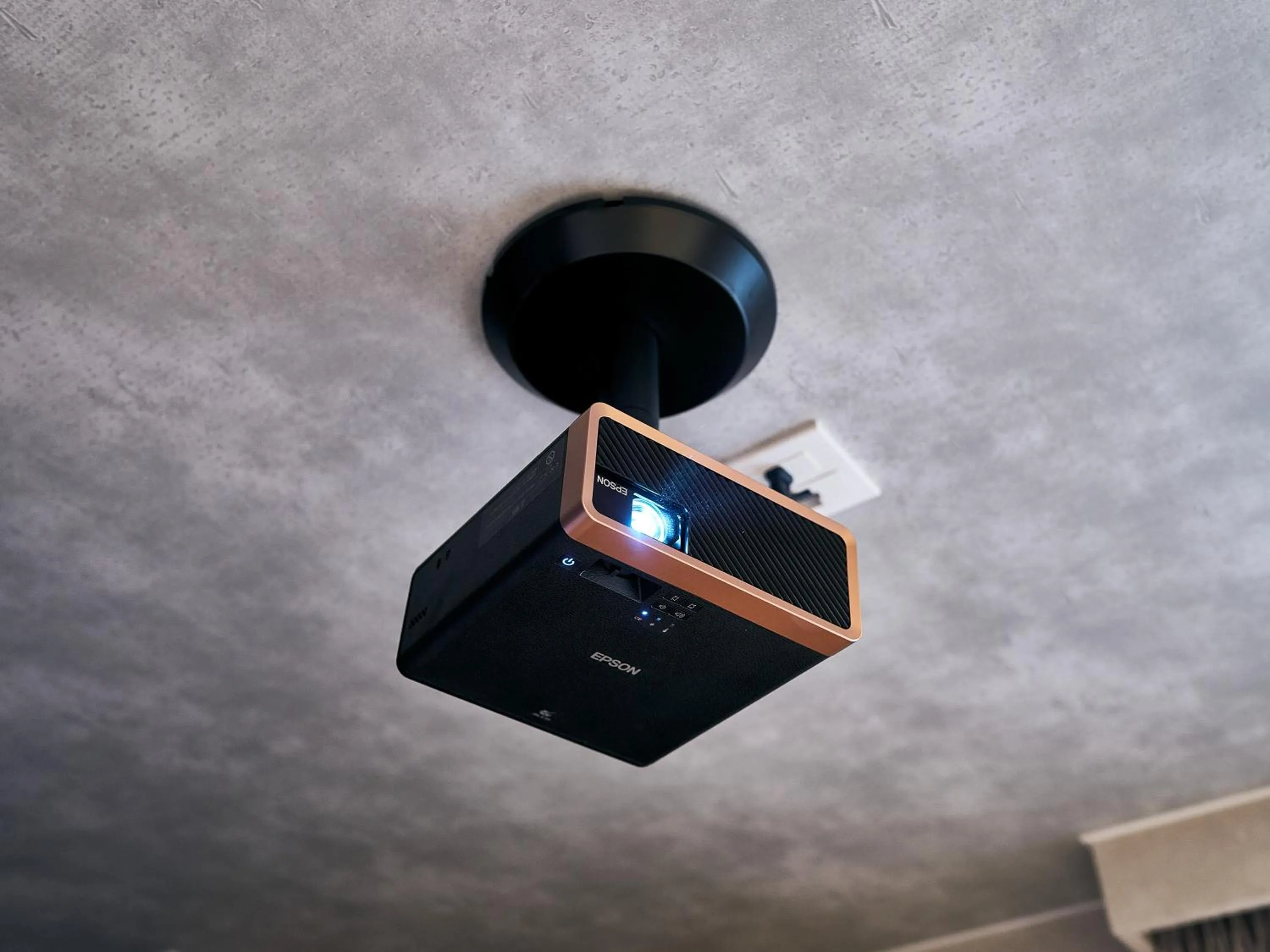 TV and multimedia in LACER OKINAWA NAHA Miebashi