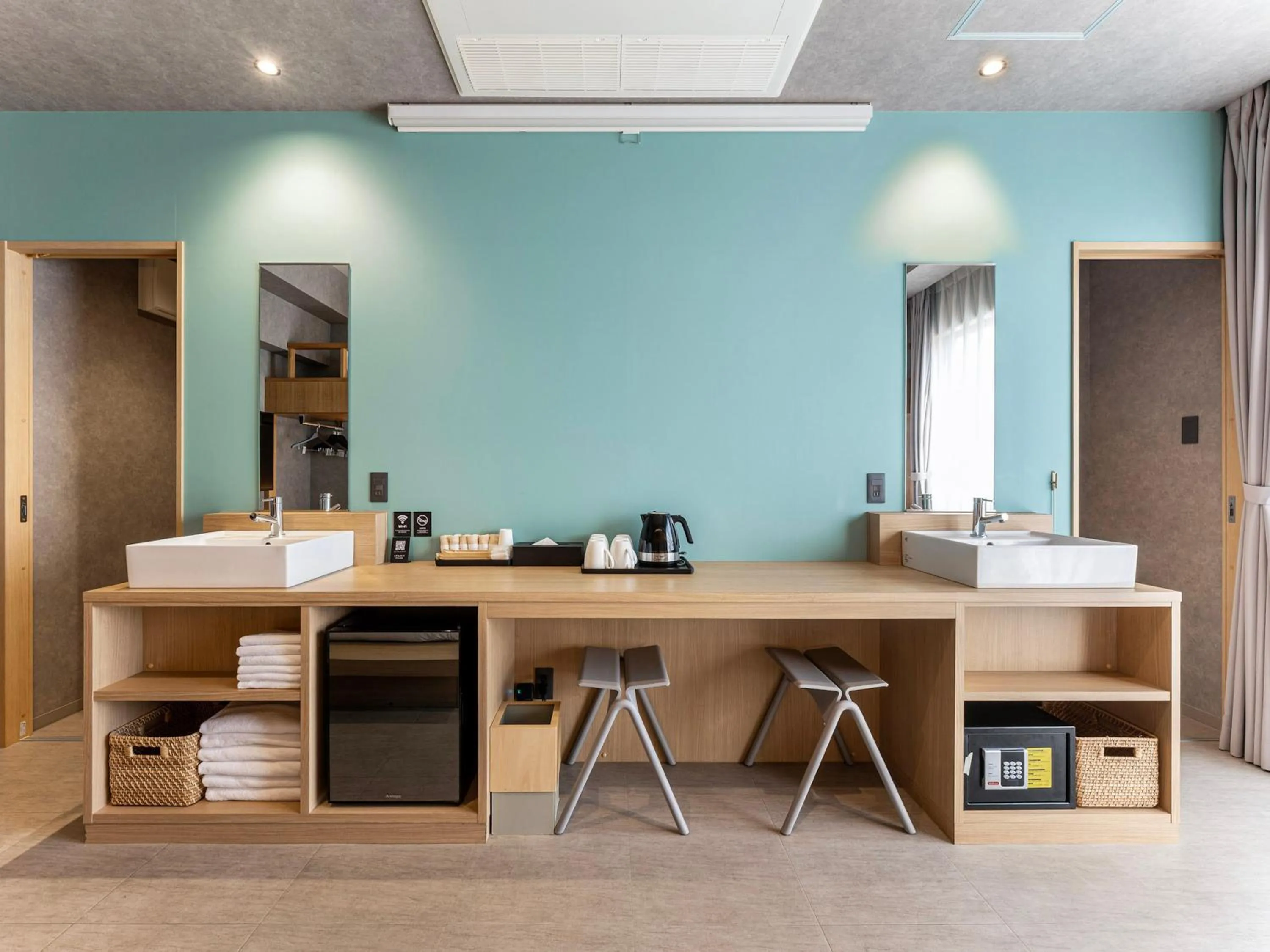 Photo of the whole room in LACER OKINAWA NAHA Tomariport