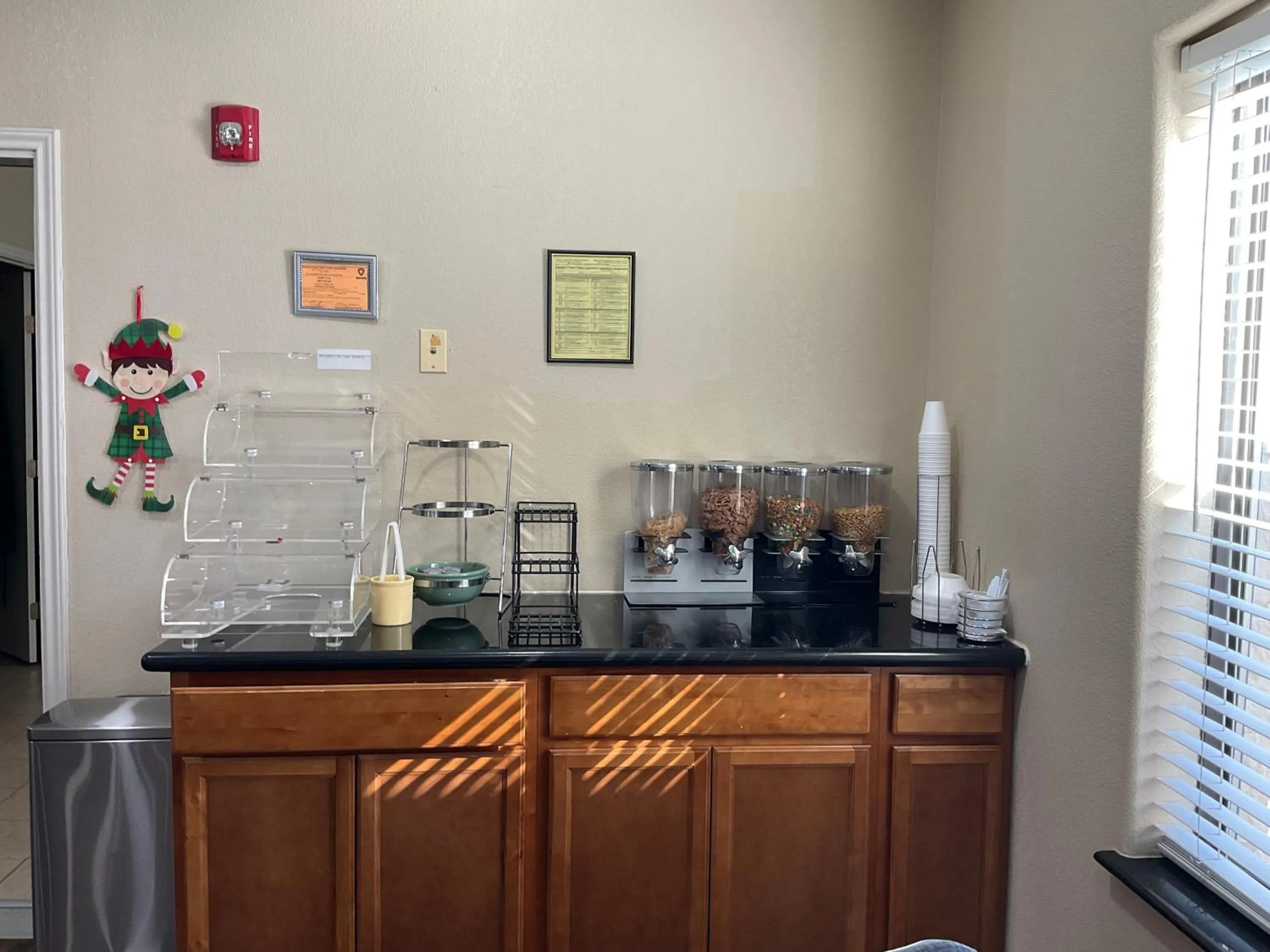 Seating area in Yorktown Inn and Suites