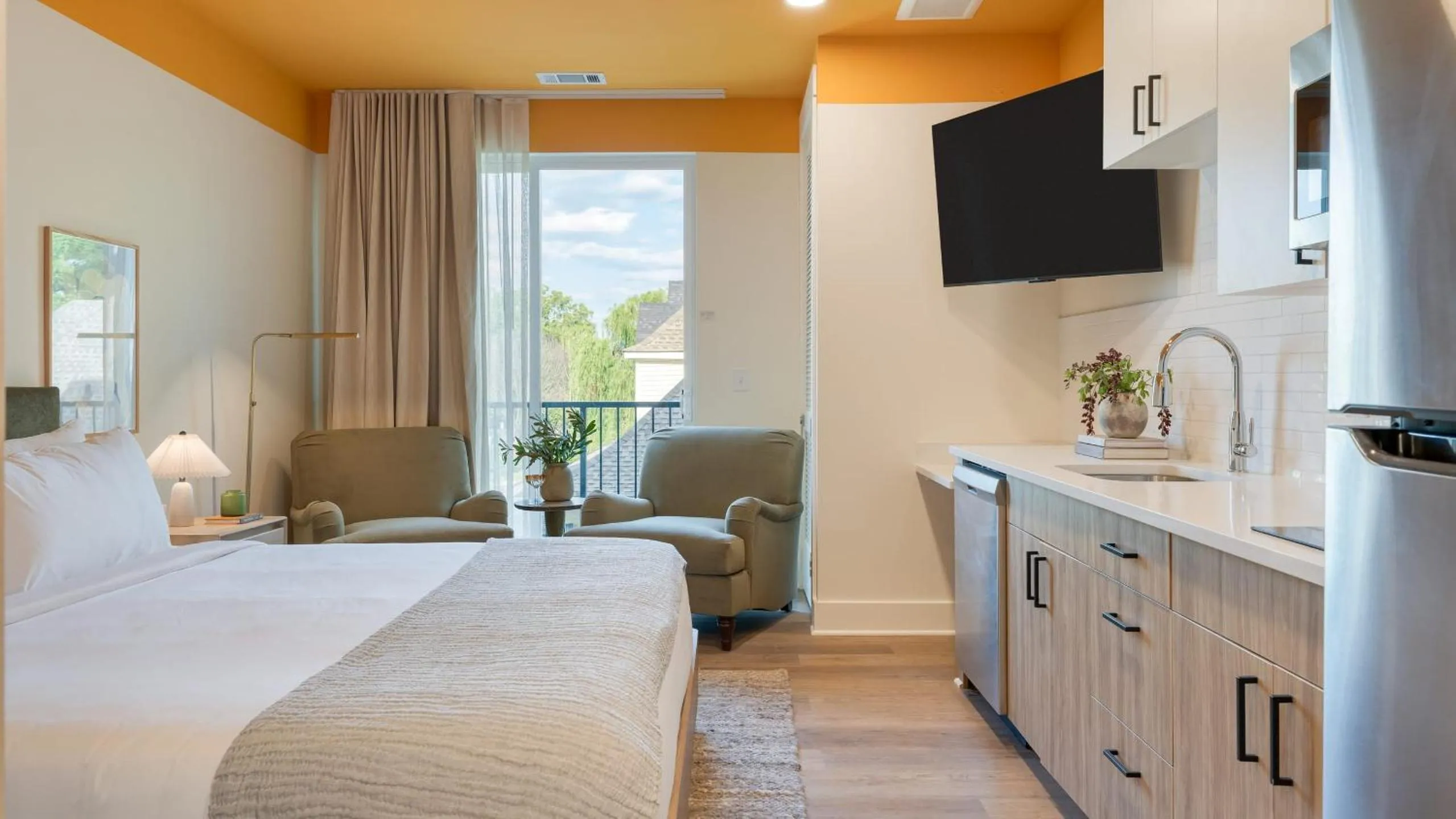 Bedroom, Bed in The Gilmore, an AvantStay Hotel