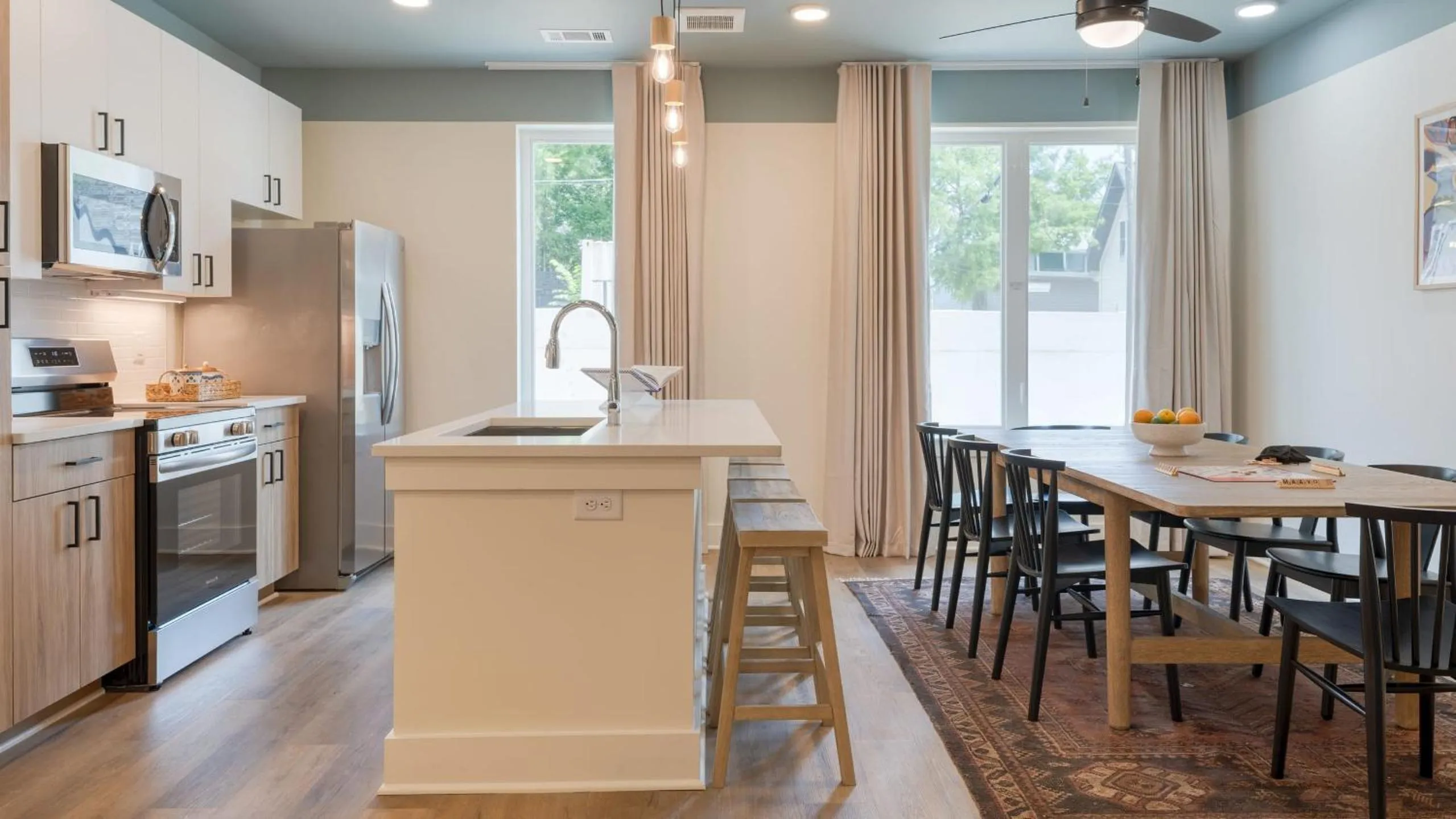 Kitchen or kitchenette in The Gilmore, an AvantStay Hotel