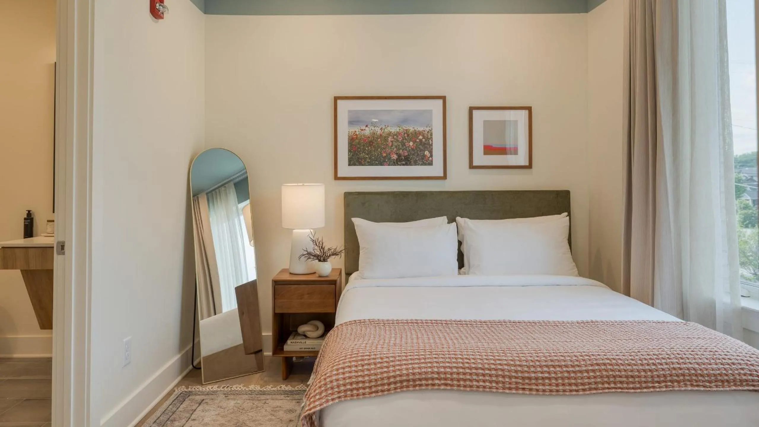 Other, Bed in The Gilmore, an AvantStay Hotel