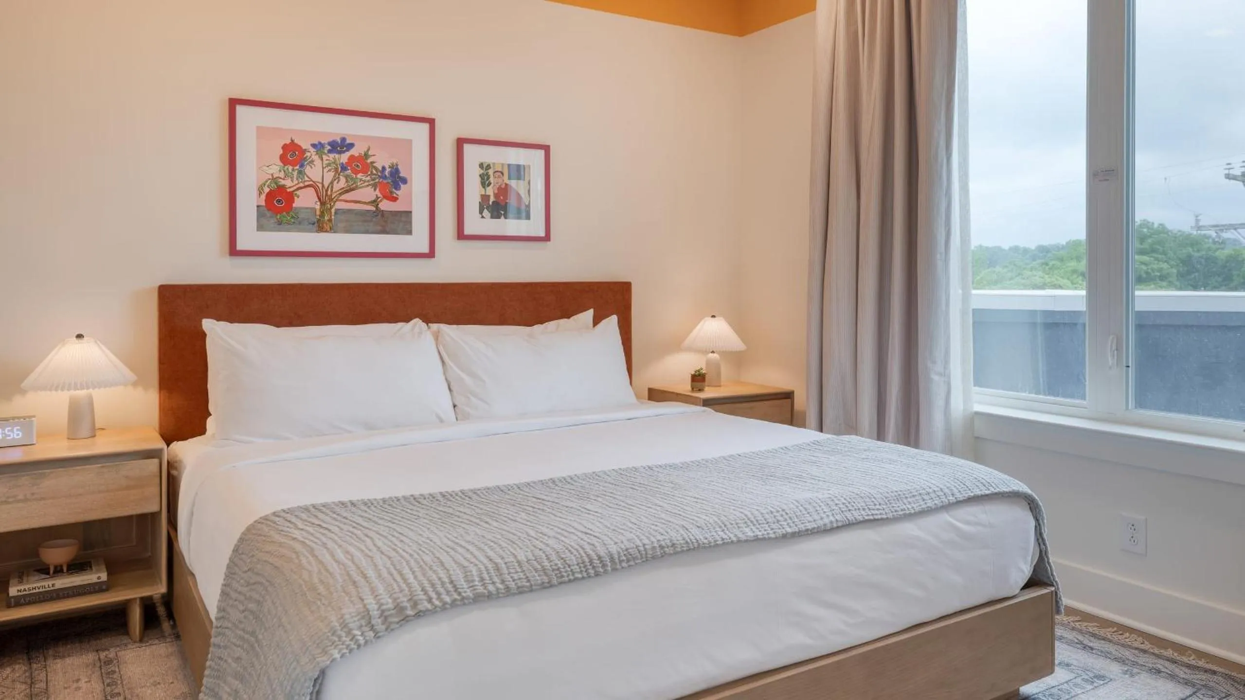 Bedroom, Bed in The Gilmore, an AvantStay Hotel