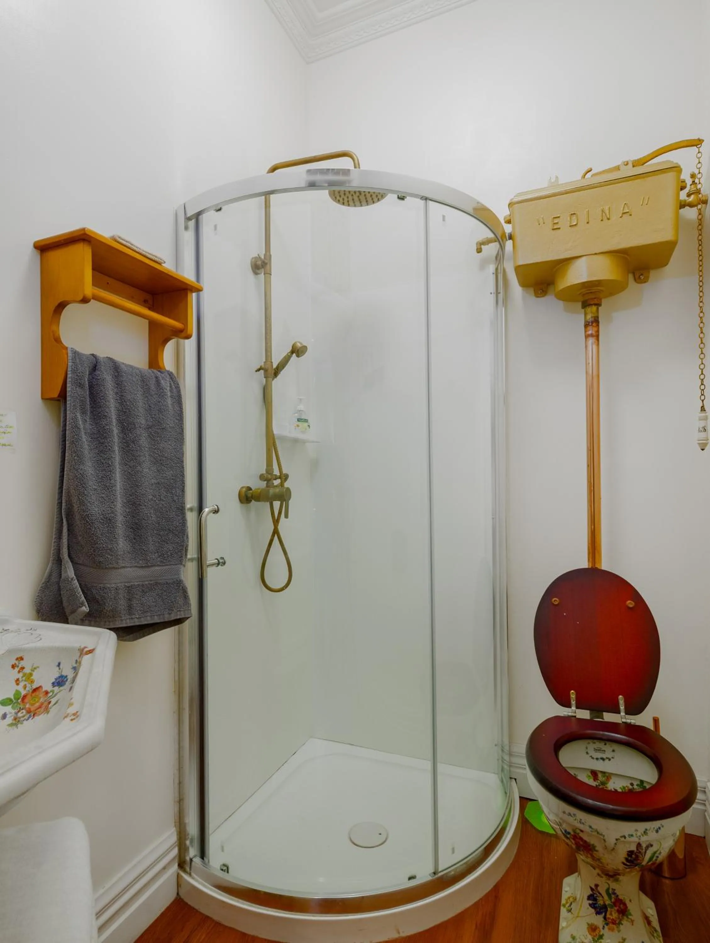 Bathroom in Otira Stagecoach Hotel