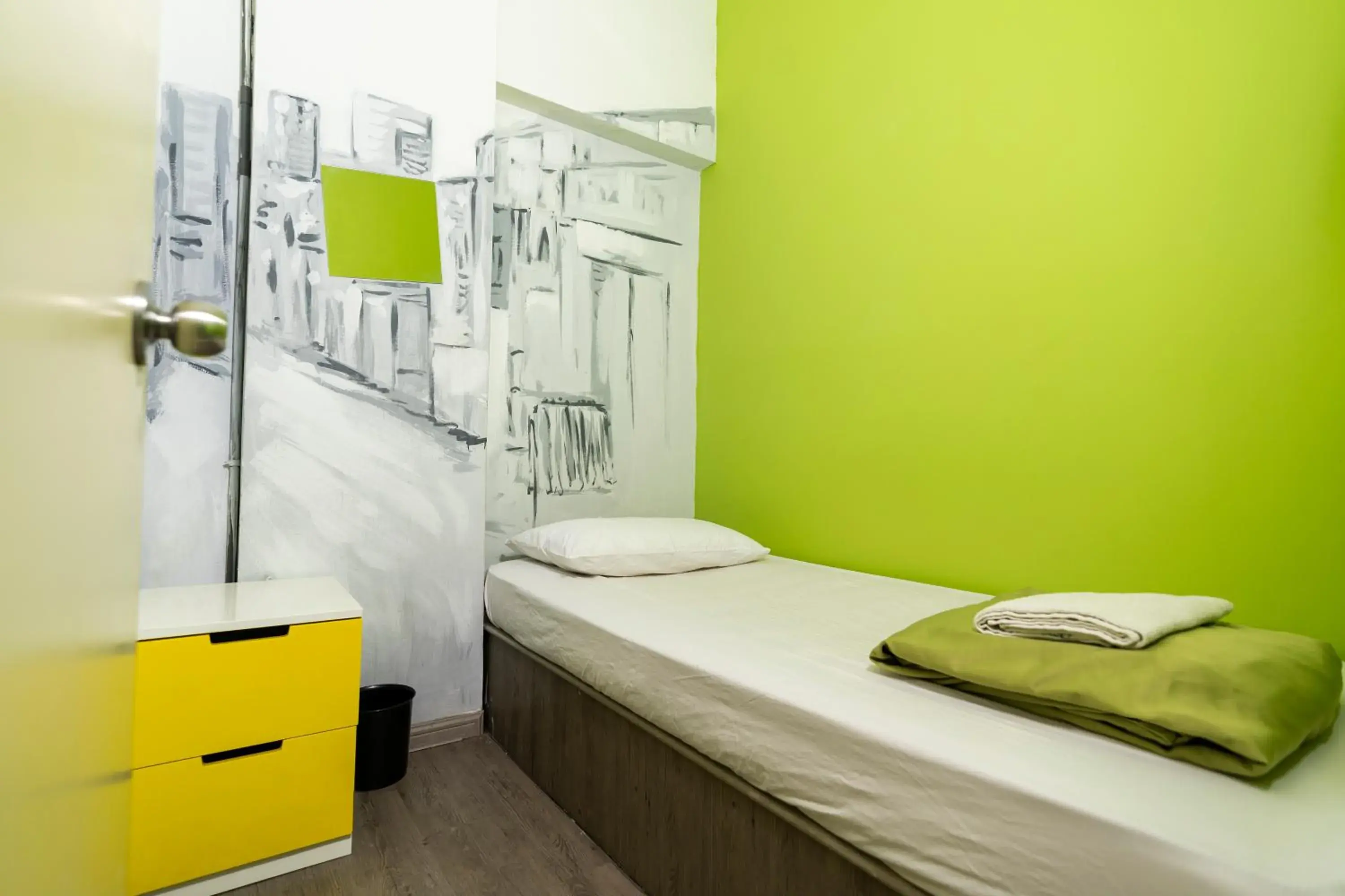 Small Single Room in PODs The Backpackers Home & Cafe, Kuala Lumpur Small Single Room in PODs The Backpackers Home & Cafe, Kuala Lumpur