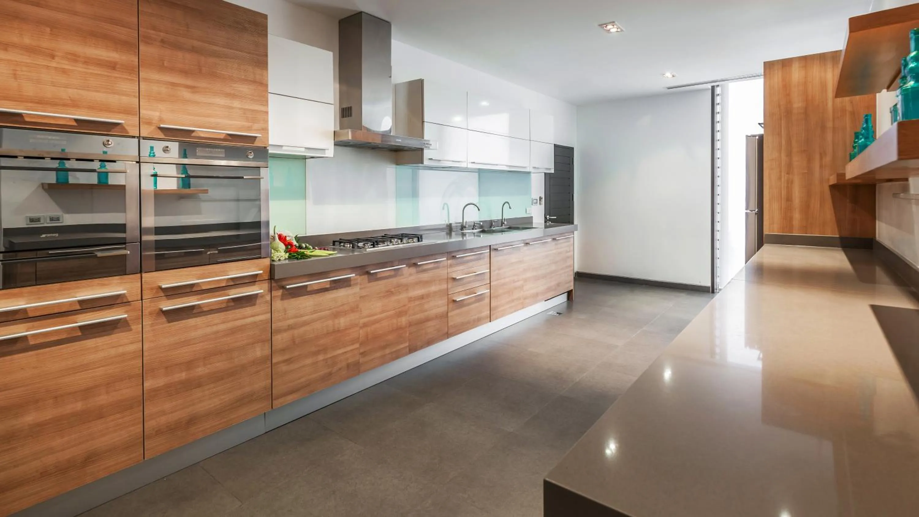 Communal kitchen in Ocean's 11 Villa