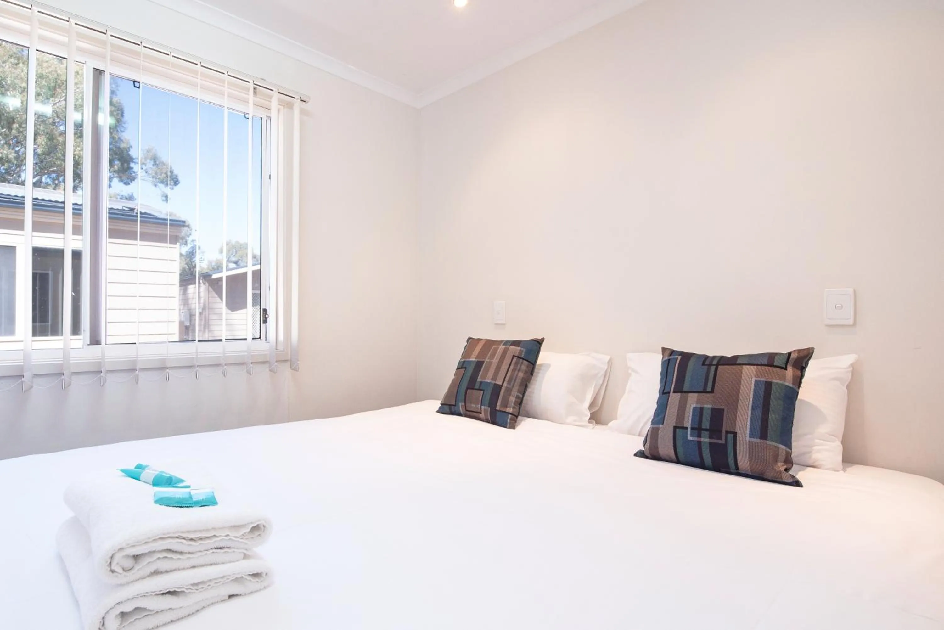 Bedroom, Bed in Echo Holiday Parks - Windsor Gardens